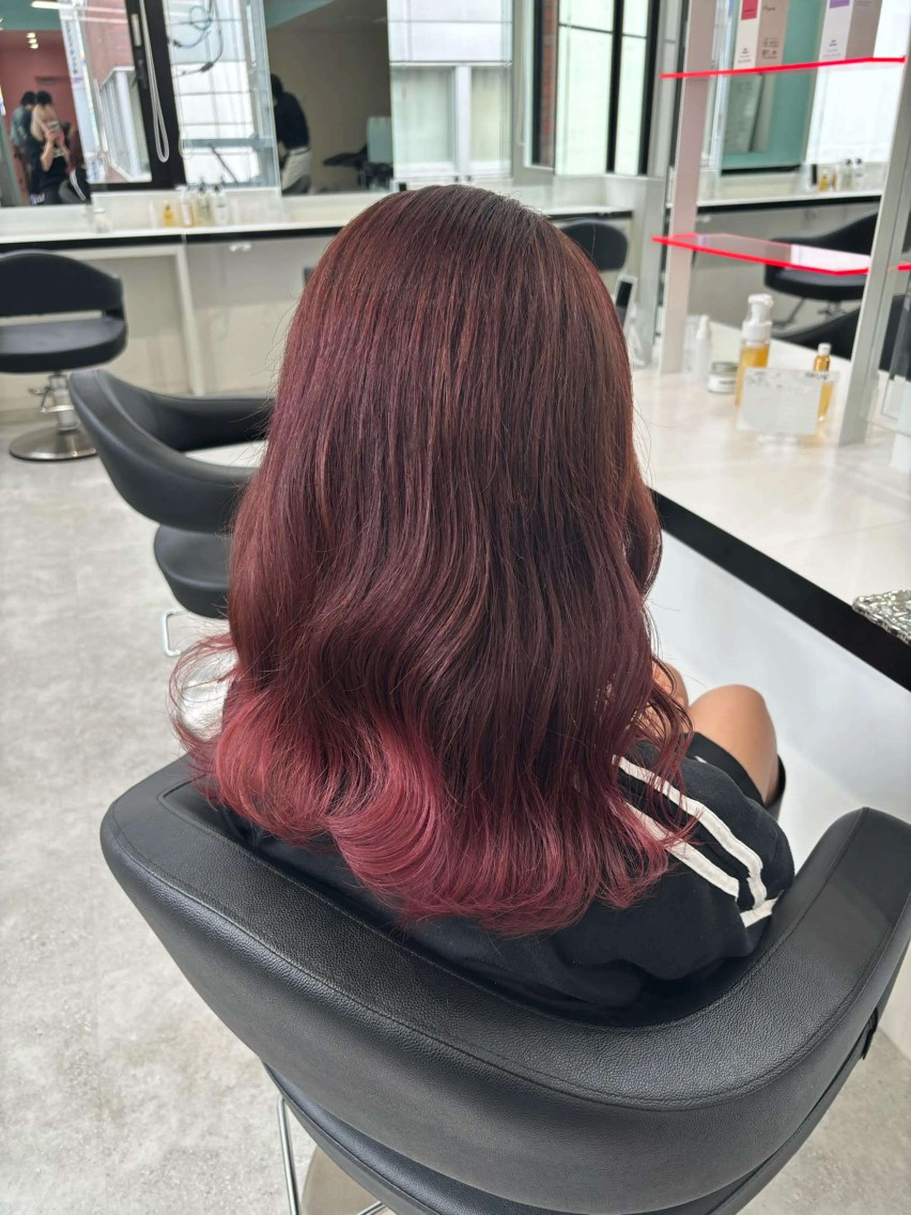 セミロング Wカラー/暖色/べ ージュりく©︎🐝のヘアスタイル