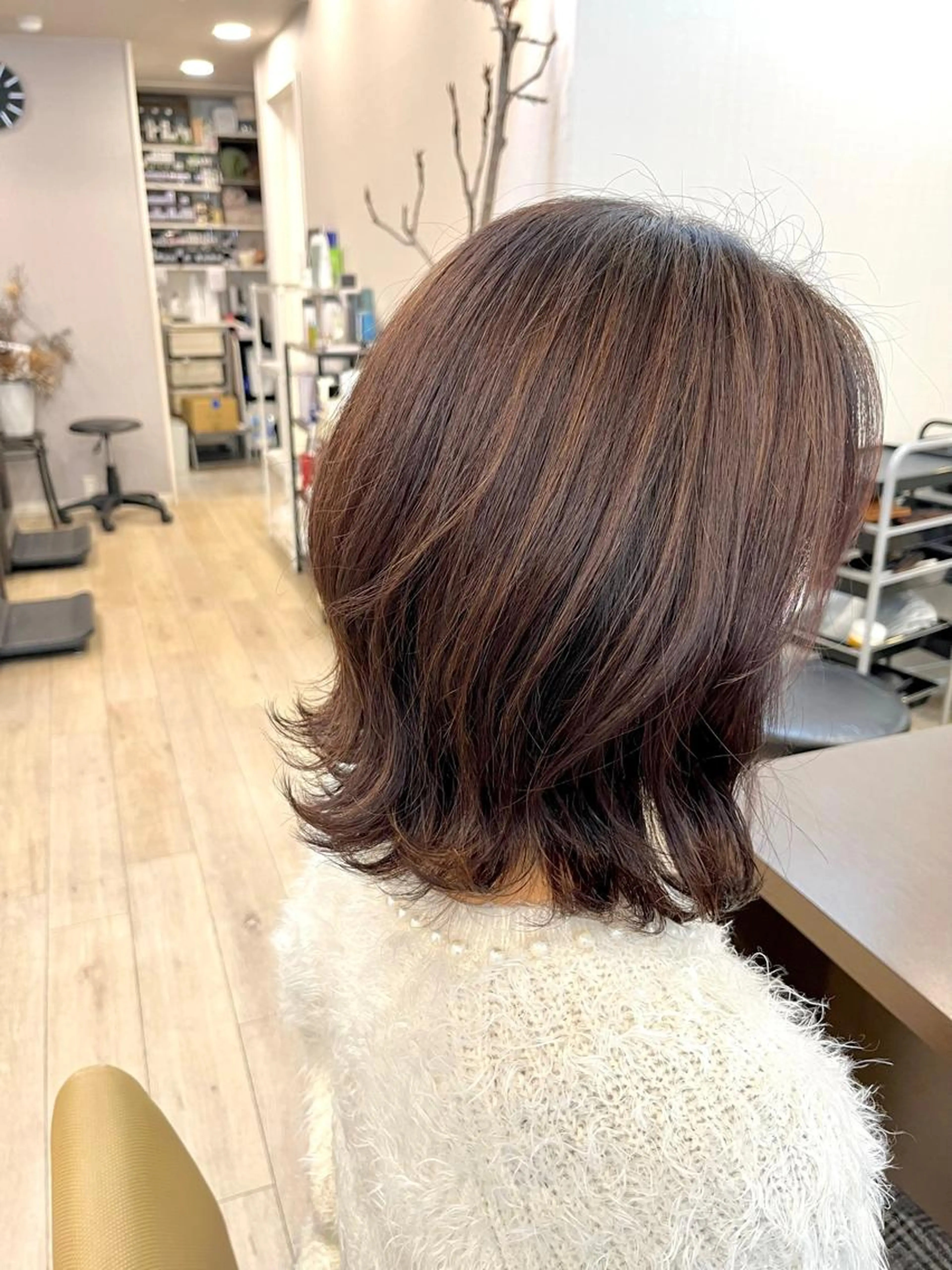 💜カット＋馴染ませハイライト💜白髪が目立ちにくく大人気！！明るめカラーでオシャレになれる👌💓《白髪染め卒業》の写真