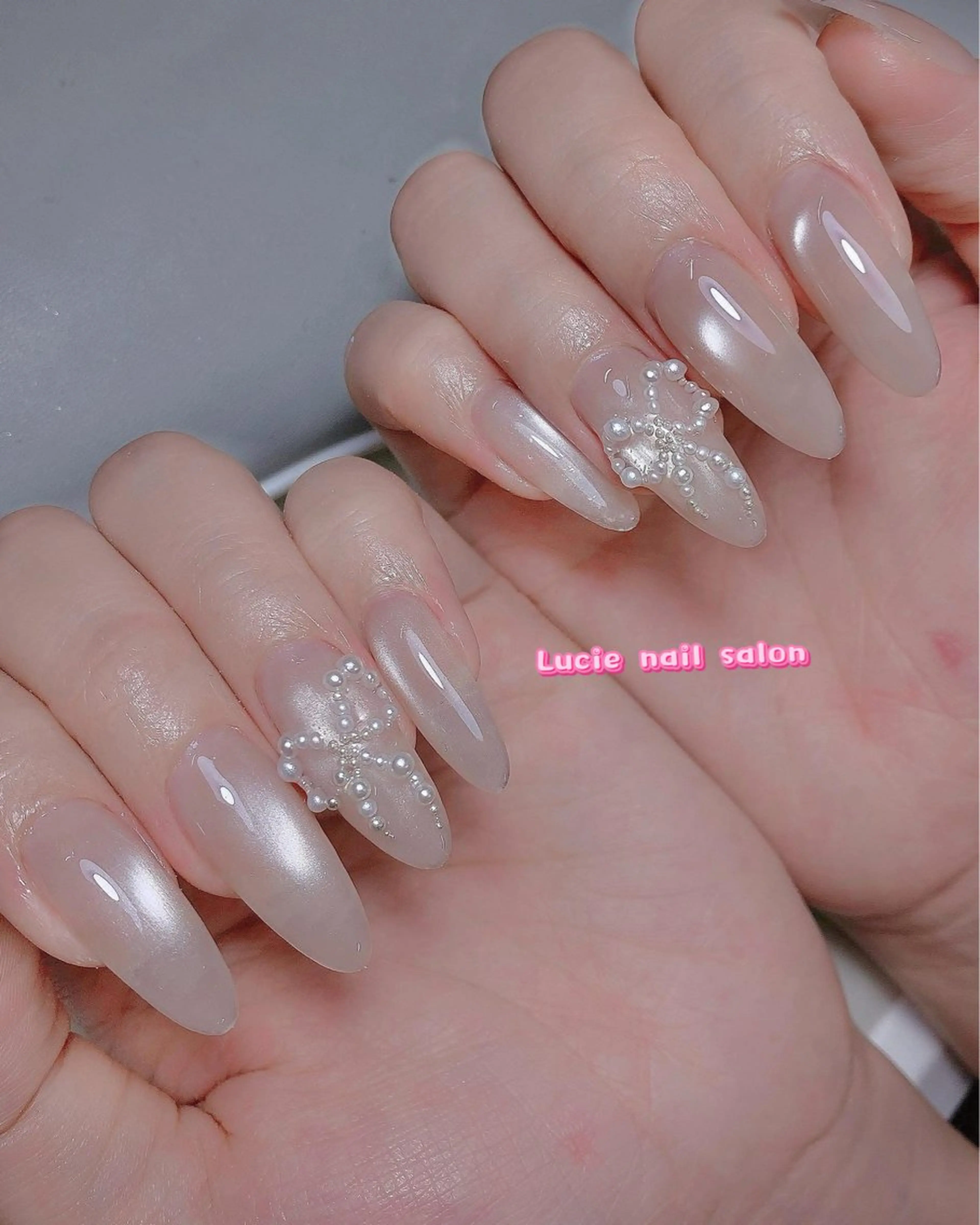 ネイル ボルドー チークネイル 成人式 フレンチネイル キラキラネイル ハンドネイル LUCIE NAIL SALON所属・LU CIEのネイルデザイン