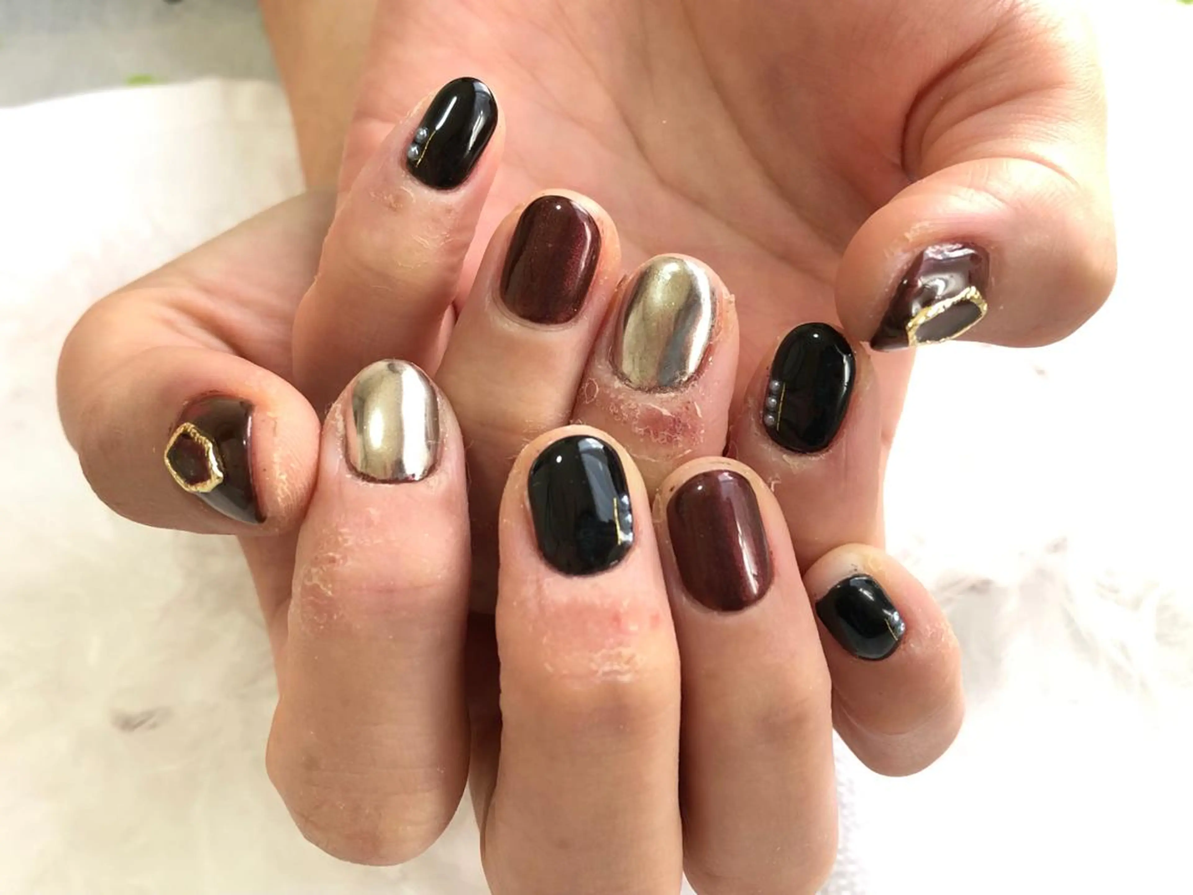 ネイル ミラーネイル プライベートサロン Featherのネイルデザイン