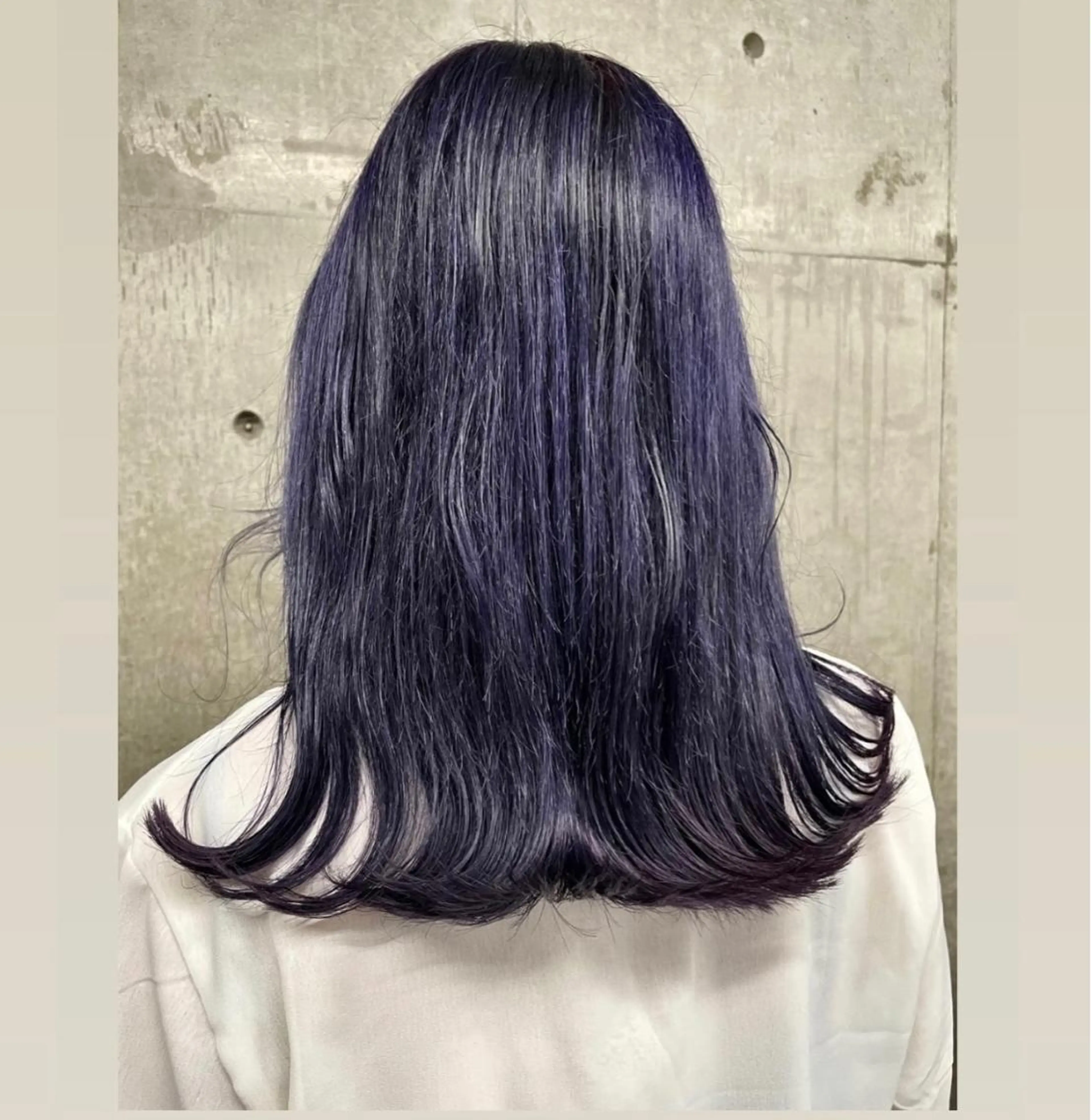 ロング カラー ブリーチ ブルーカラー ブルーラベンダー 透明感カラー ラベンダーカラー ボブ/透明感カラー EMIRIのヘアスタイル