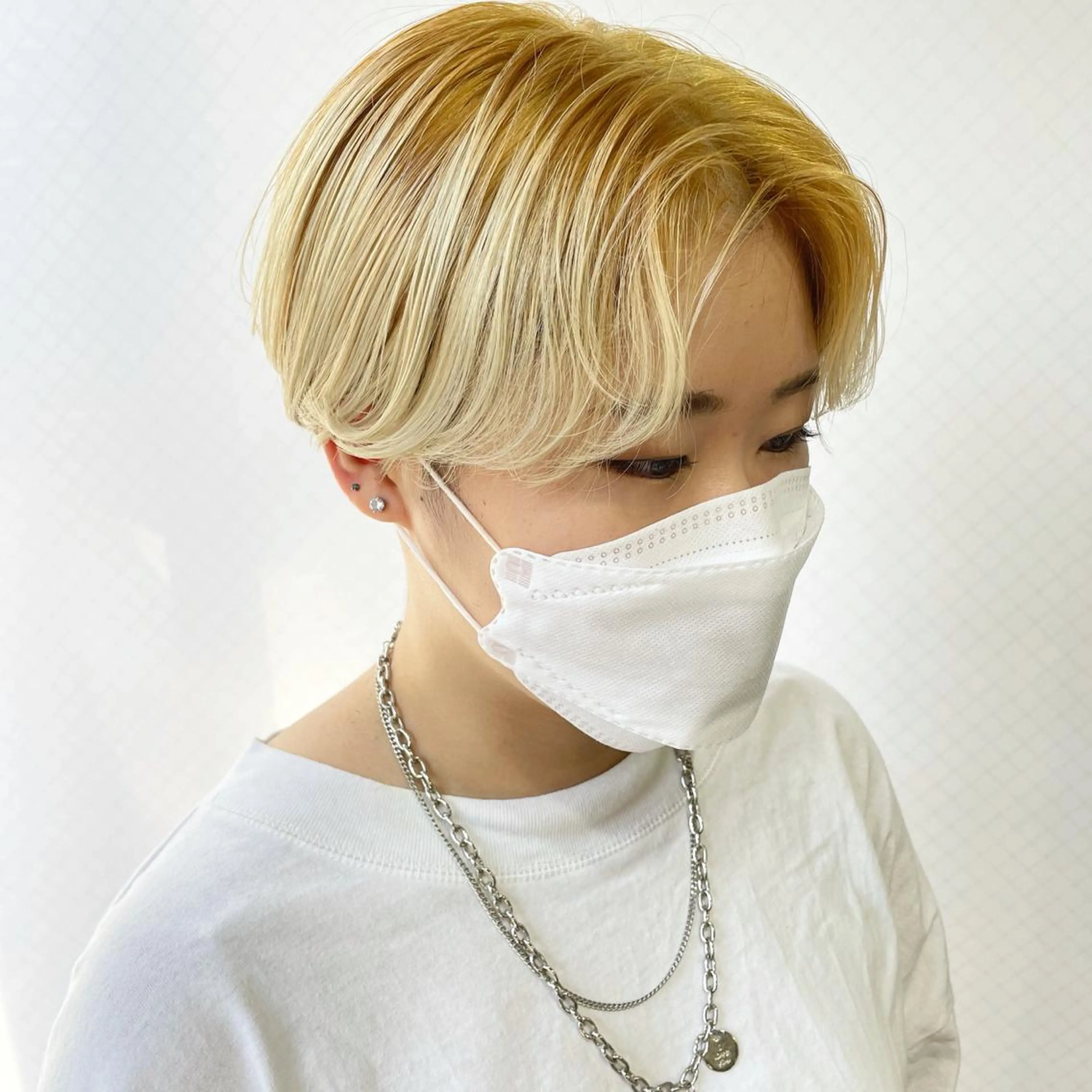 ショート カラー 🫧🇰🇷韓国ヘア レイヤー🐺Yutaのヘアスタイル