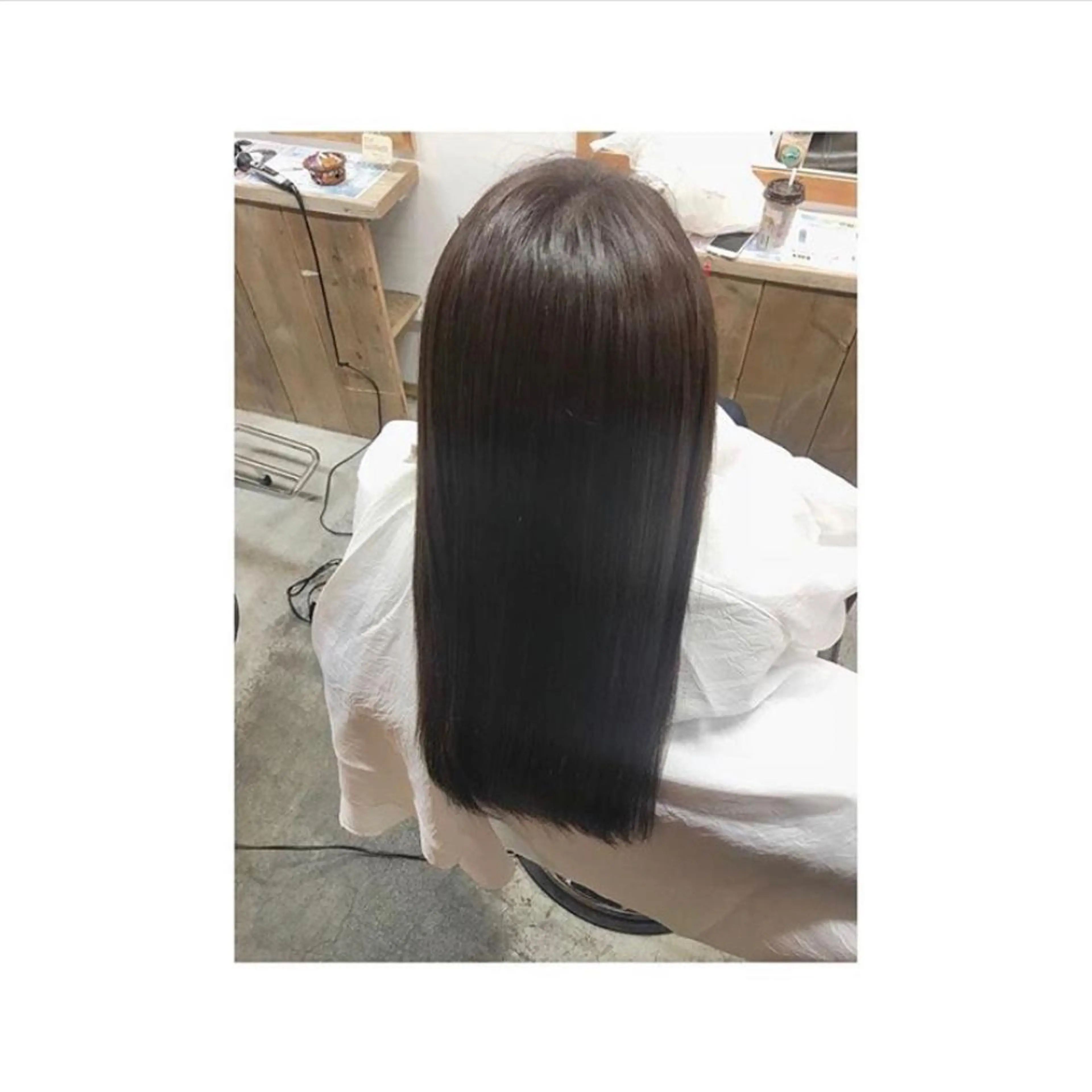 カット+縮毛矯正+フローディアトリートメントの写真