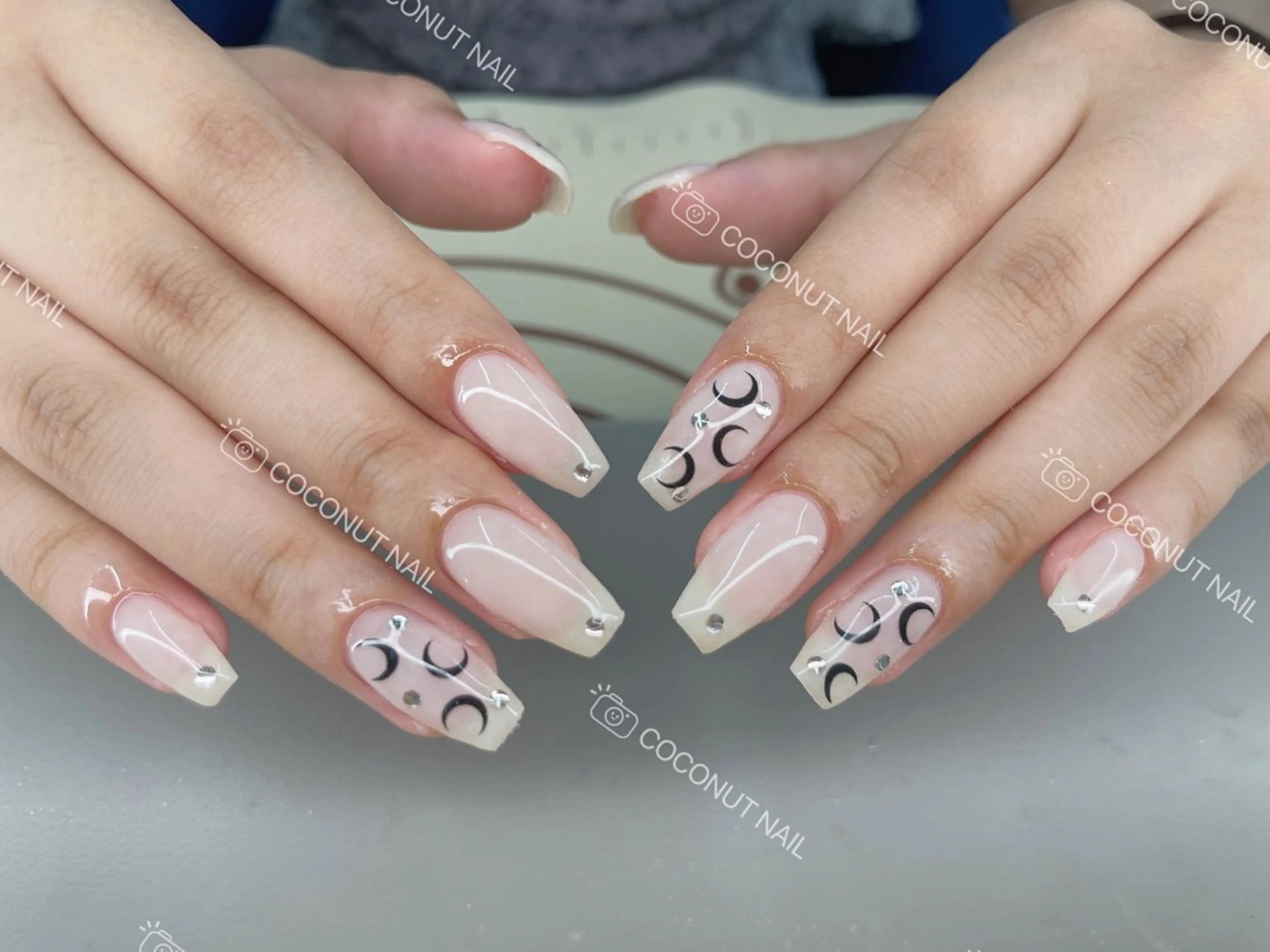 ネイル ハンドネイル 神田 ココナッツのネイルデザイン