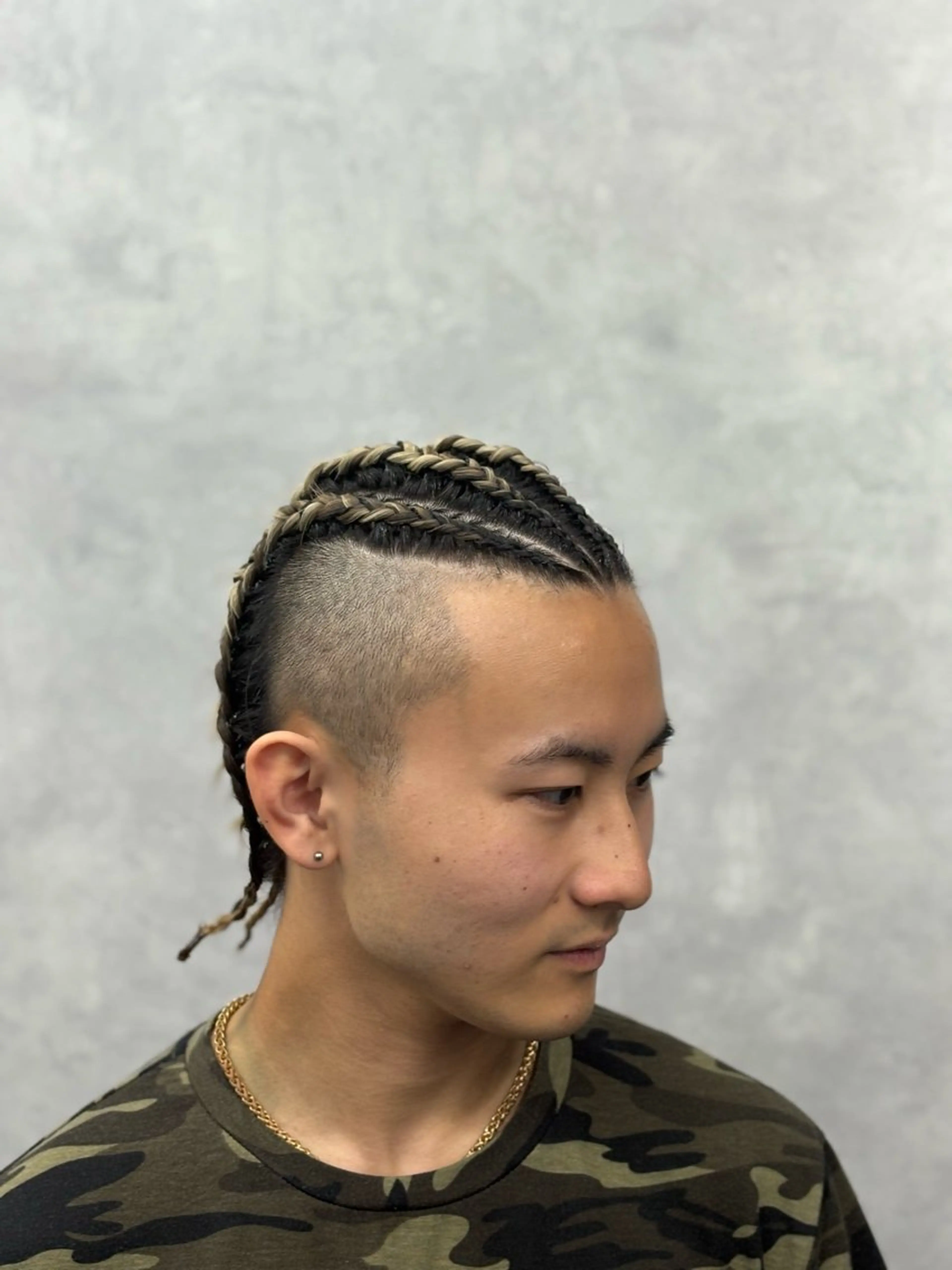 メンズ エクステ ヘアセット CUCUMBER所属・本間 颯太のヘアスタイル