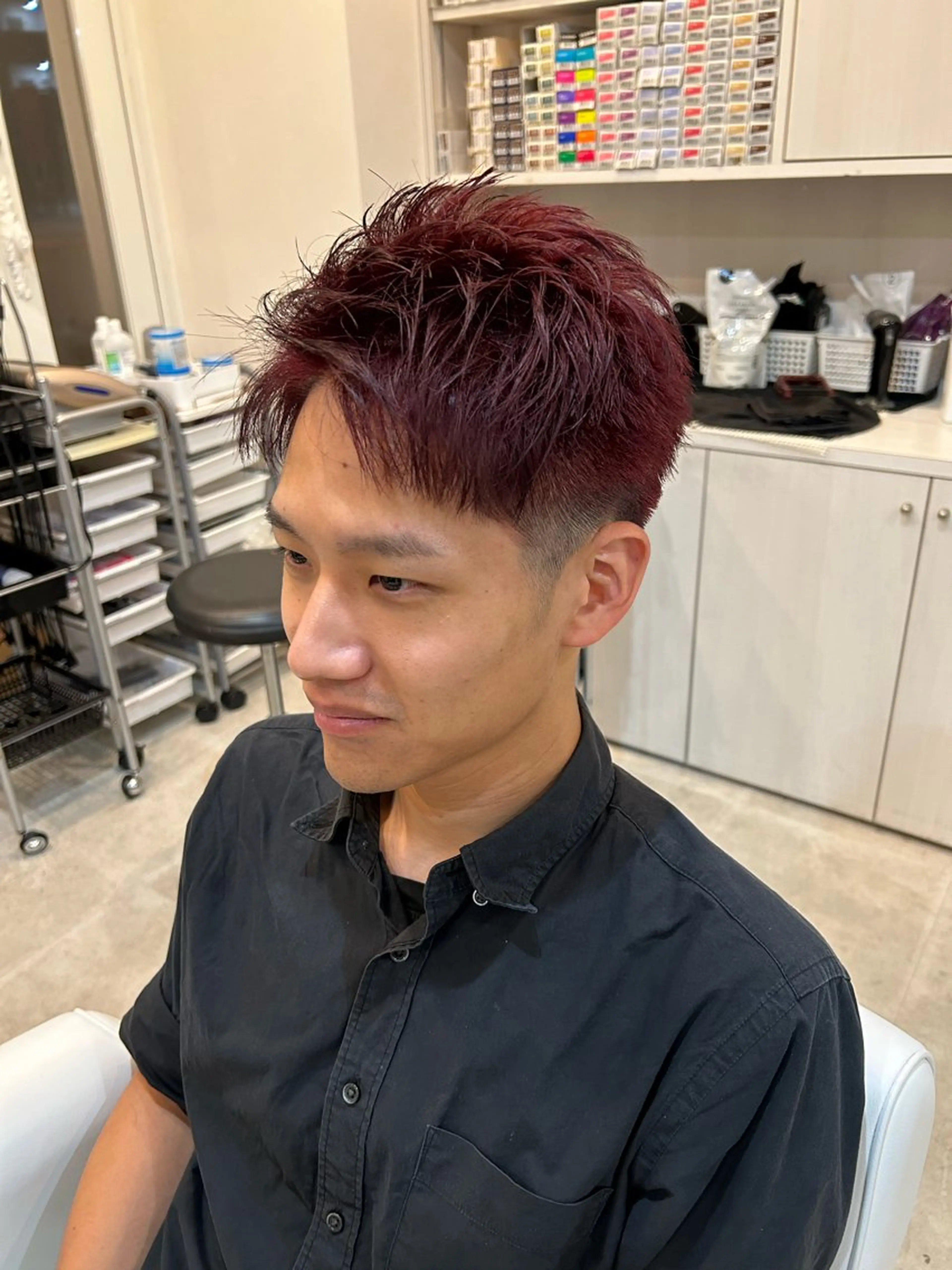 ショート カラー メンズ アップバング レッドカラー 松林 大暉のヘアスタイル