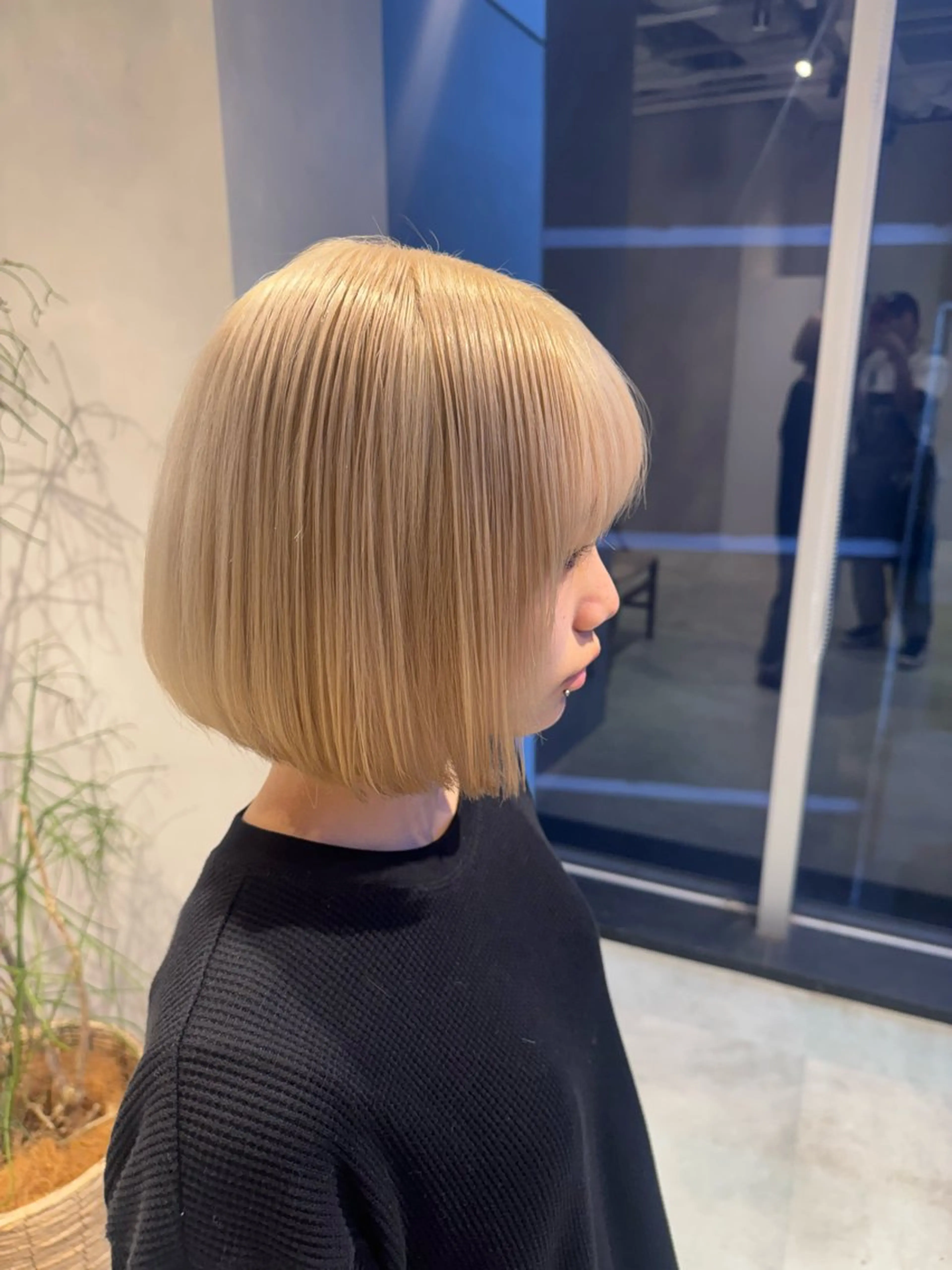 カラー ブリーチ ブロンド ホワイトブロンド カット ヘアカラー トリートメント 透明感カラー✨艶髪 制作🌱山根あゆみのヘアスタイル