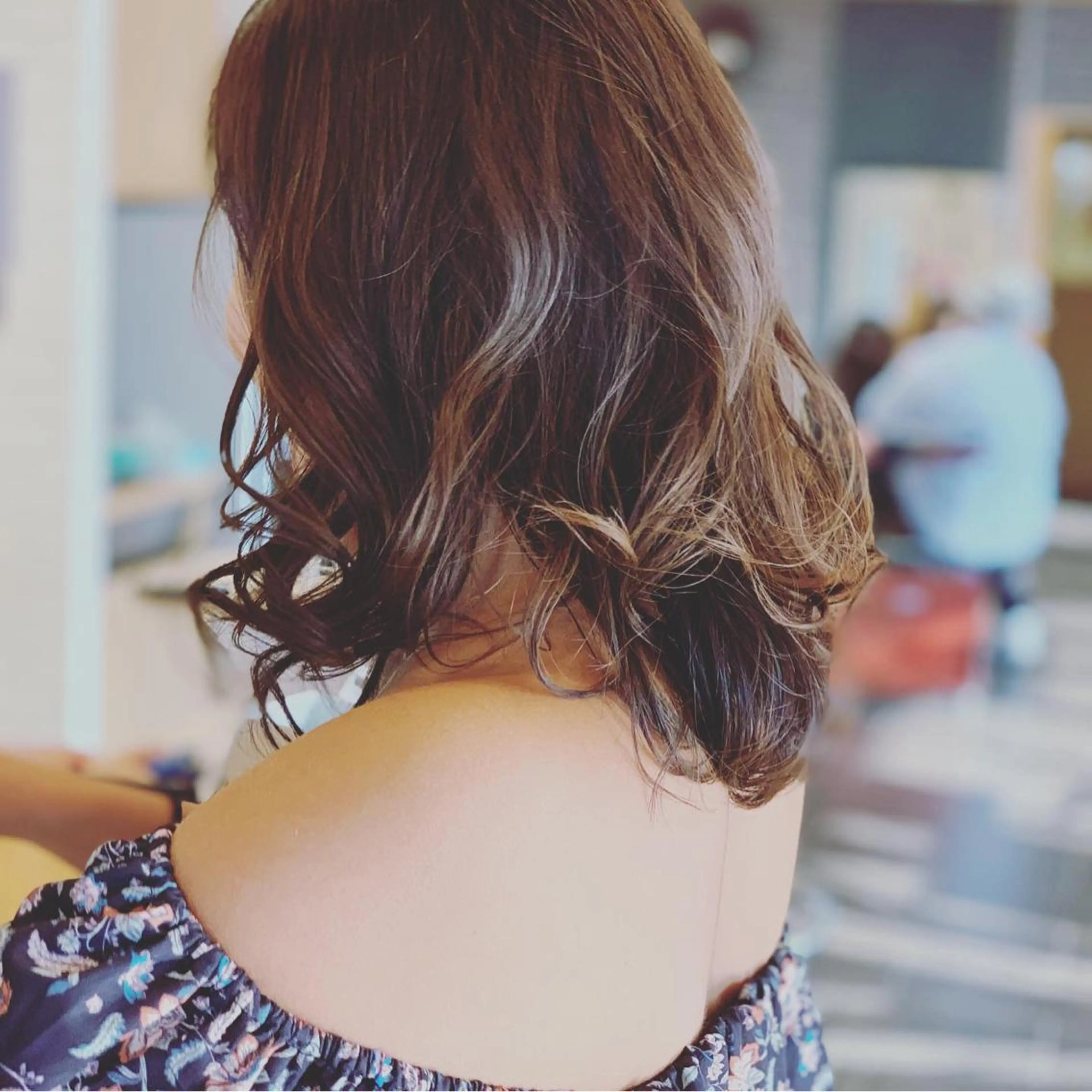 ミディアム ému エミュ　hair &spa所属・近藤 みゅうまのヘアスタイル