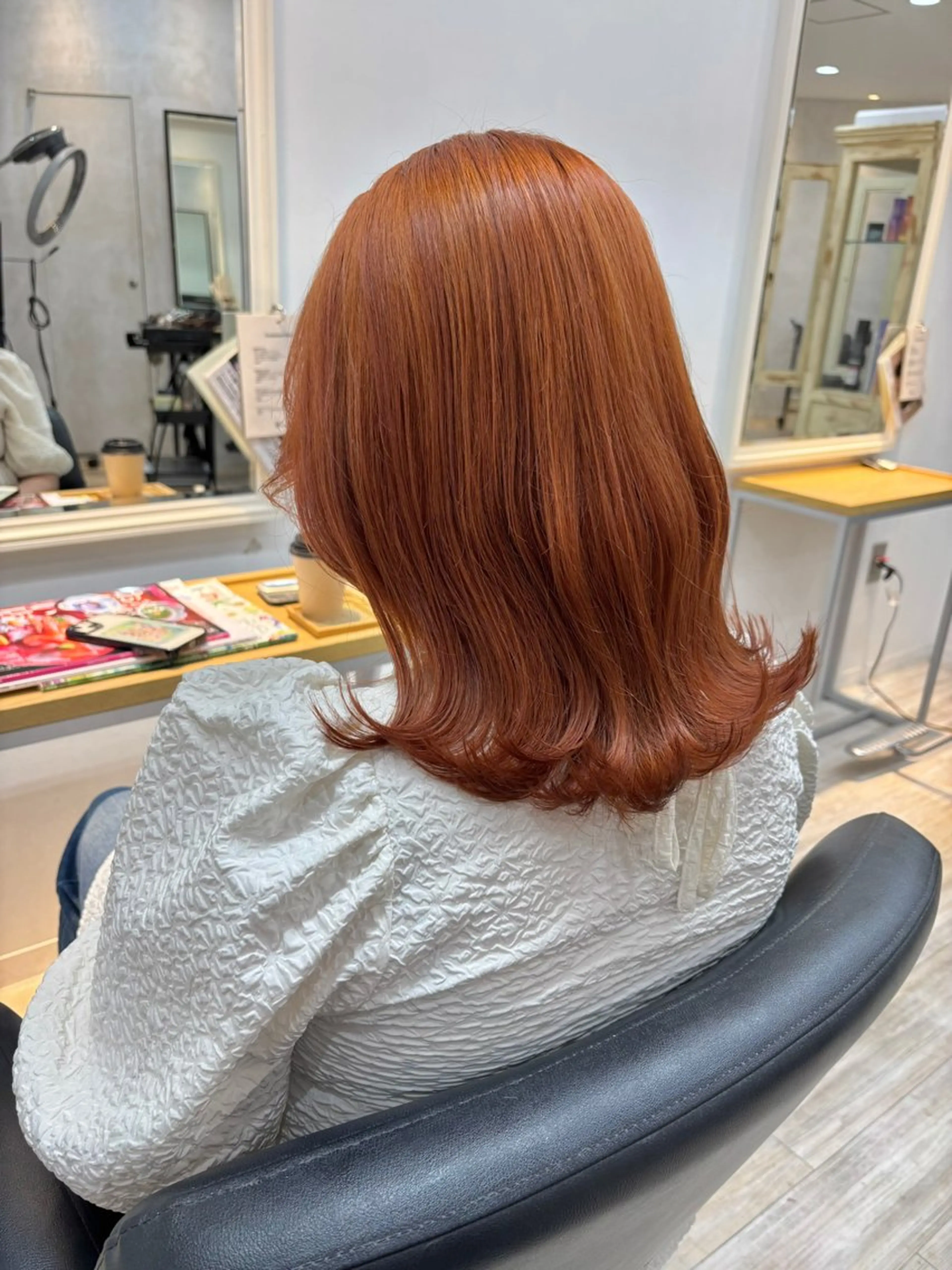 ミディアム カラー カット ヘアカラー トリートメント くさかみさき🌼暖色 /耳つぼ/オタク🌼のヘアスタイル