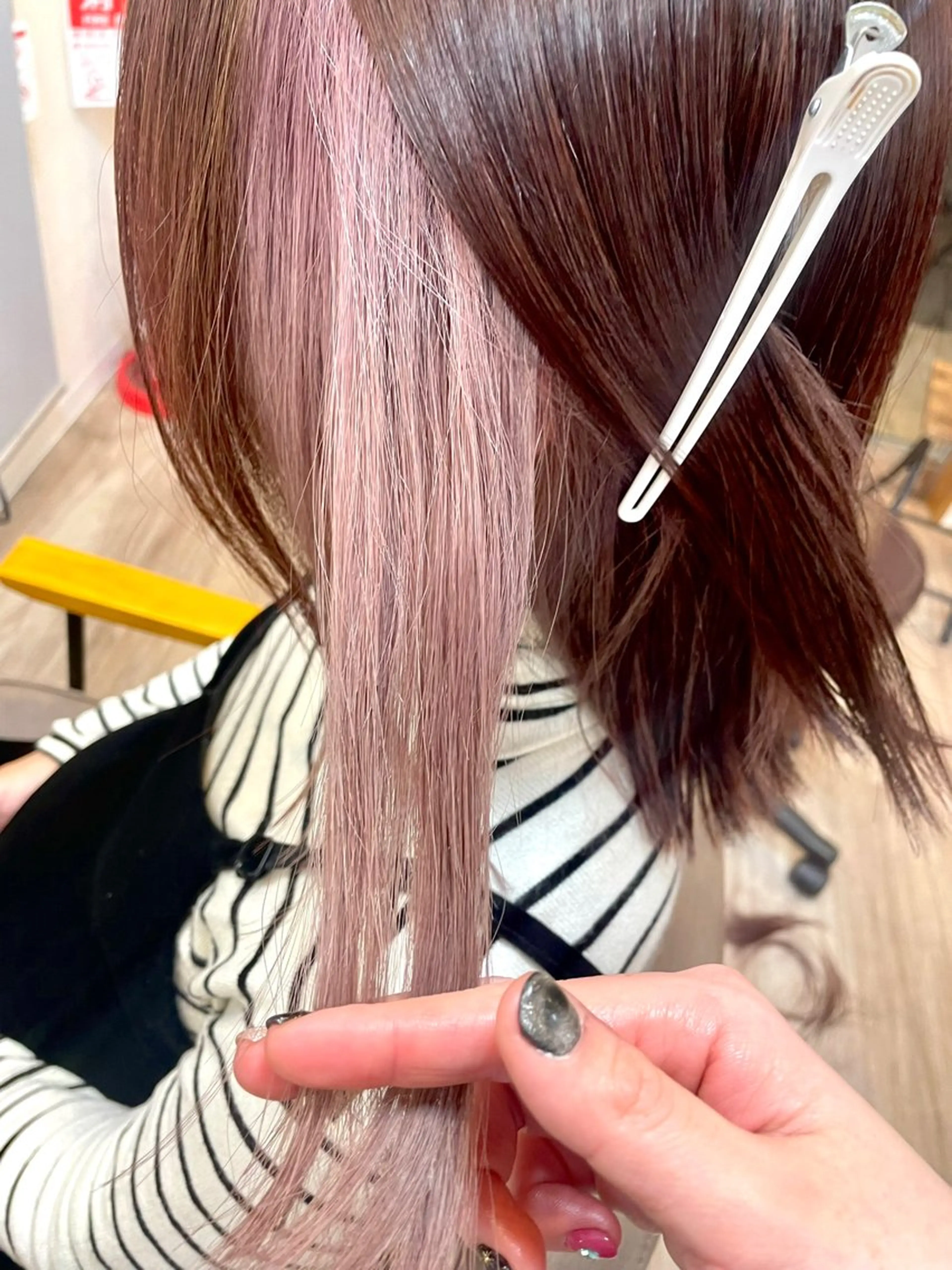 セミロング カラー ハイトーンカラー ピンクカラー カット ヘアカラー トリートメント TELA HAIR 瑞江店所属・髪質改善⭐️透明感 片塩のヘアスタイル