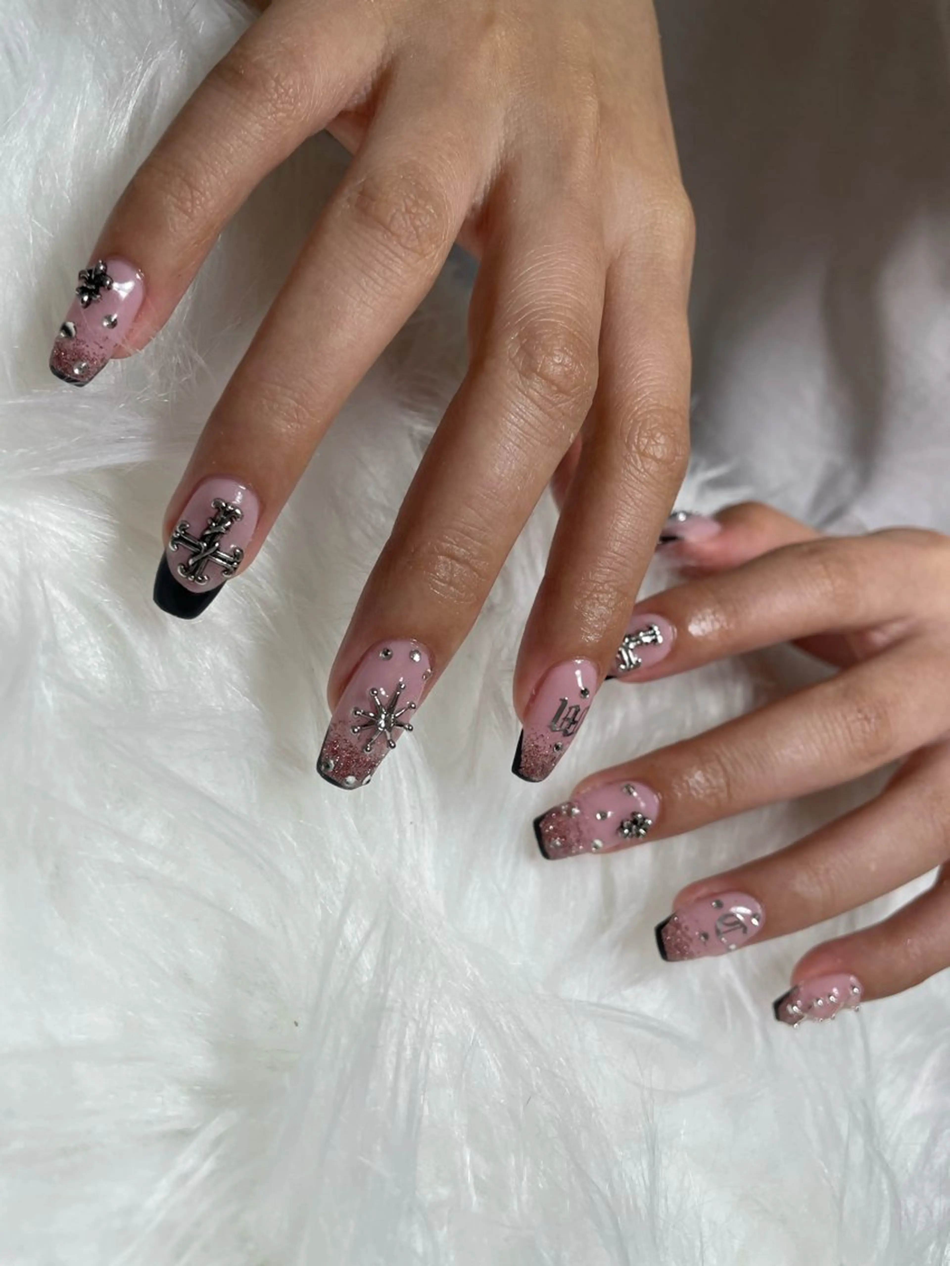 ネイル h's dazz harukaのネイルデザイン