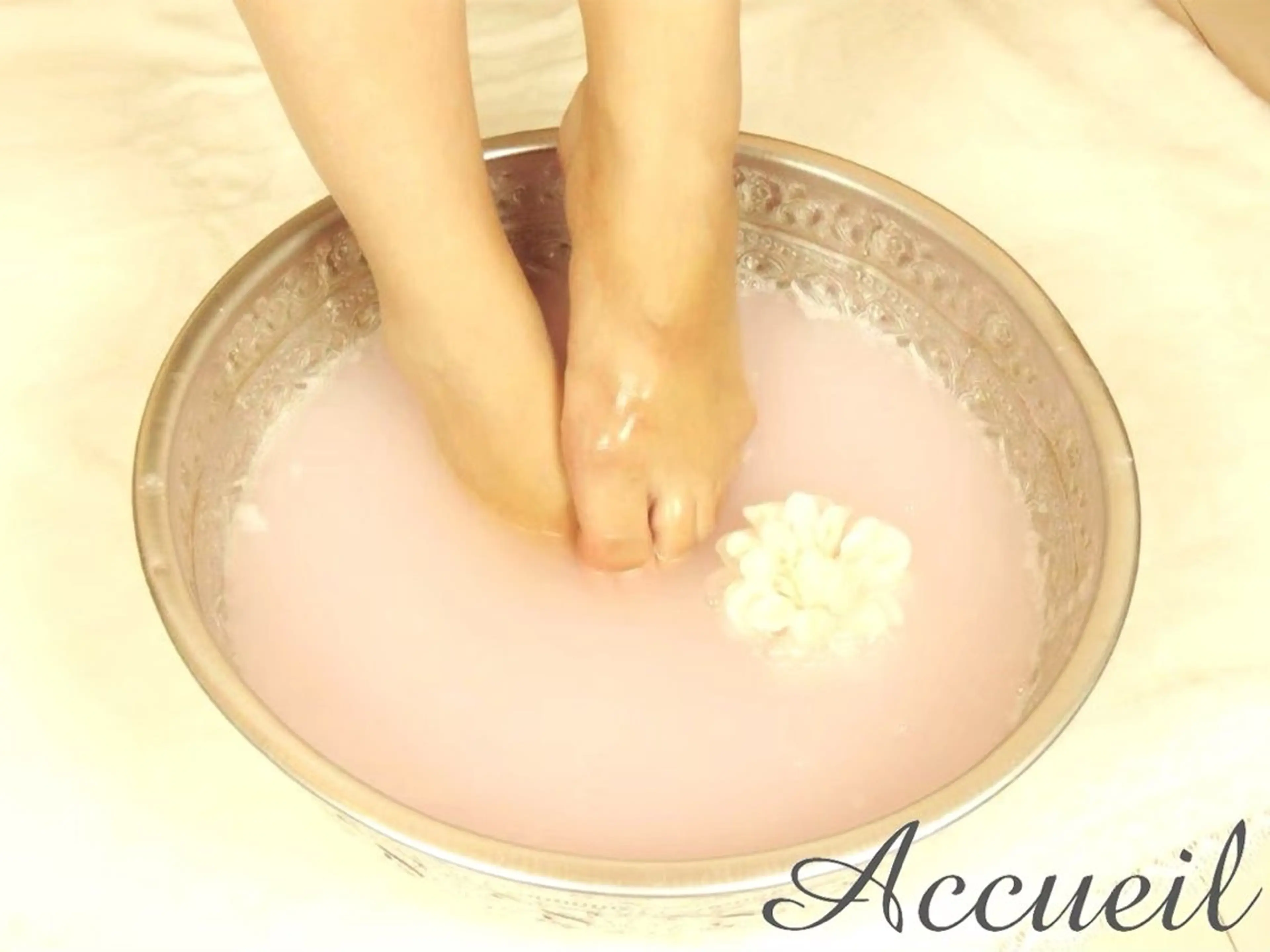 学生ニキビ改善🍀 優しい肌質改善のエステ・リラクイメージ