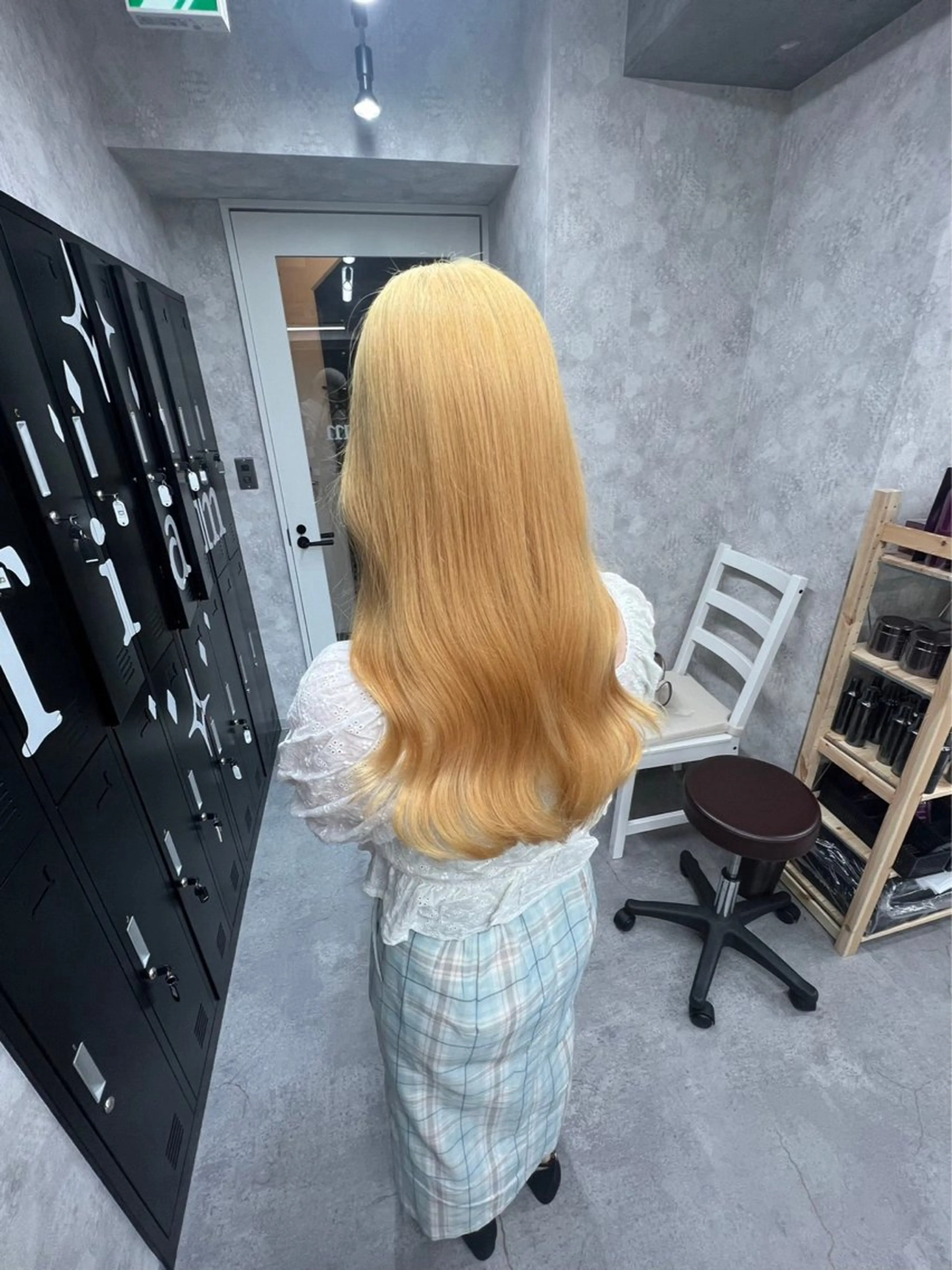 ロング カラー アッシュ アッシュグレー ベージュカラー ブリーチ ブロンド 【美髪ハイトーン】 髪質改善/大和🎀のヘアスタイル