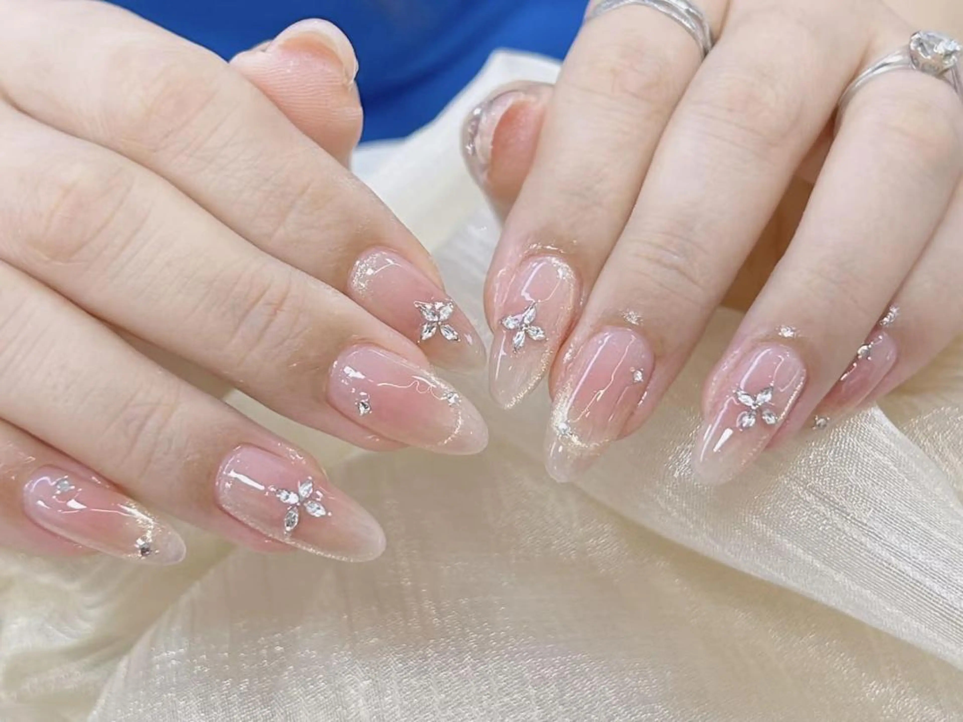 ネイル ジェルネイル ミディアムネイル 持ち込み ピンク シンプルネイル ハンドネイル ハンドケア ナユキNA.YUKI 吉祥寺店のネイルデザイン