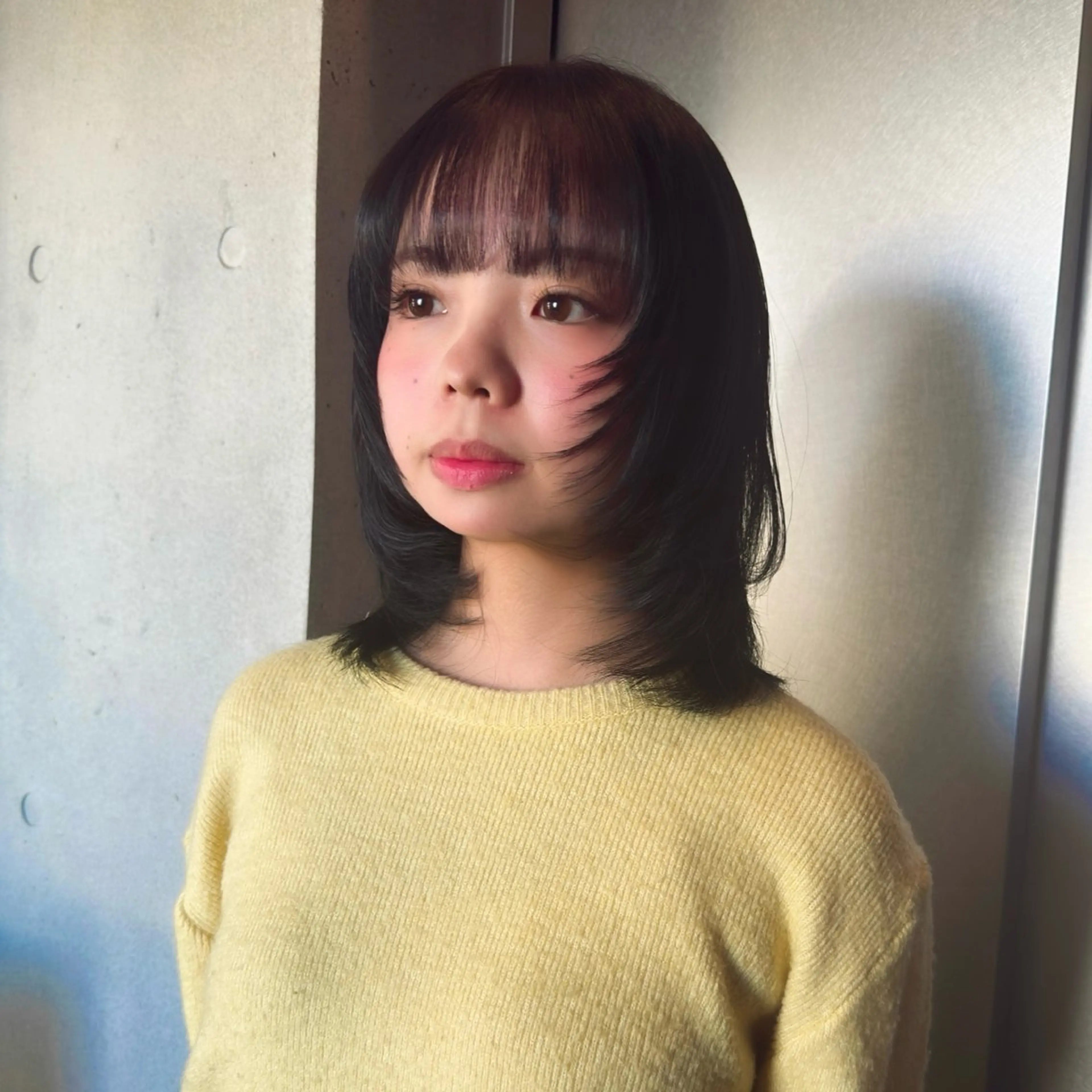 ミディアム カラー 黒髪 レイヤーカット カット ヘアカラー トリートメント 透明感/血色カラー/ 似合せレイヤー/ゆいのヘアスタイル