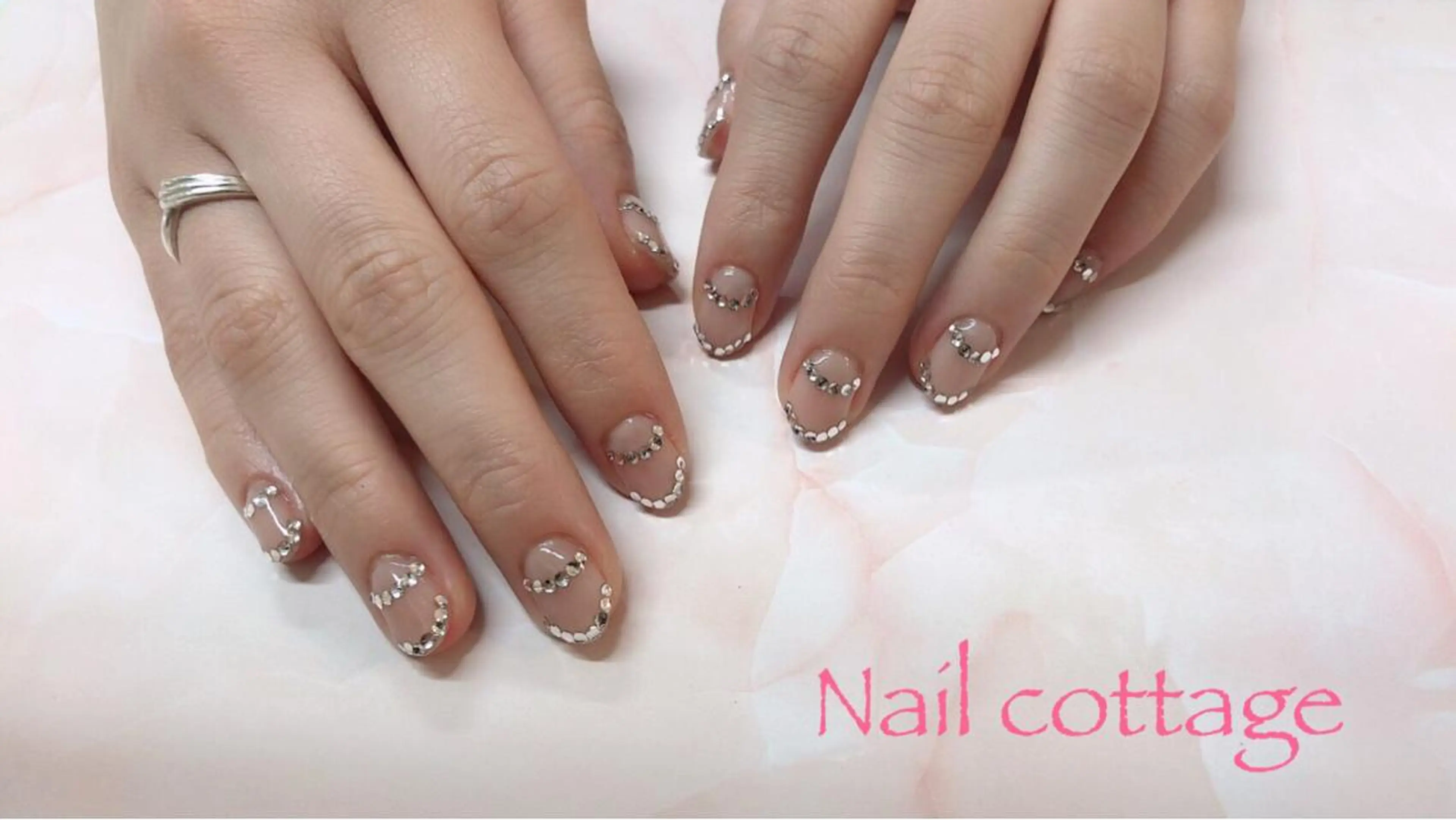 ネイル ストーンネイル Nail cottageのネイルデザイン