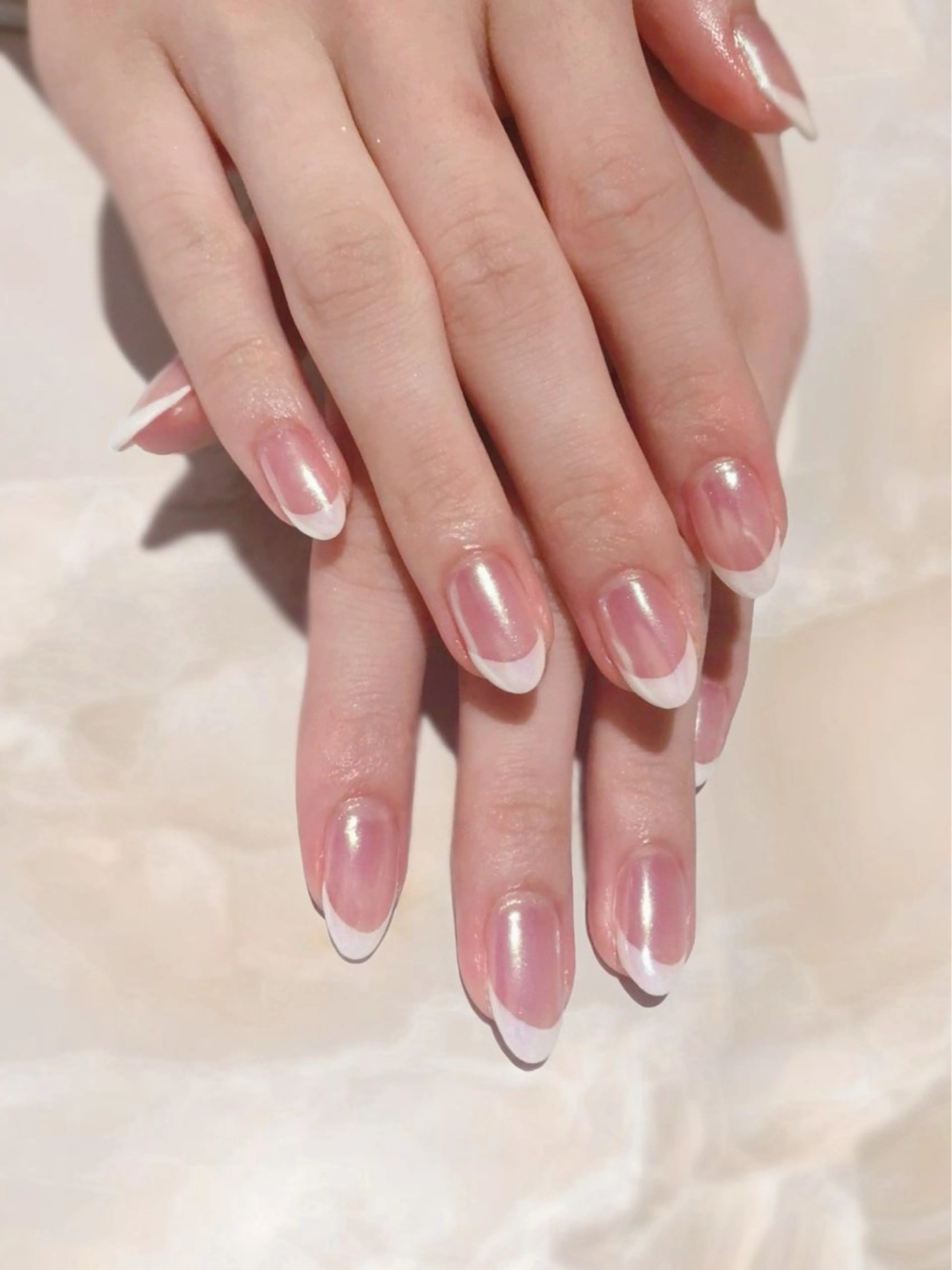 ネイル オーロラネイル フレンチネイル Vinculum所属・ネイルサロン Vinculumのネイルデザイン