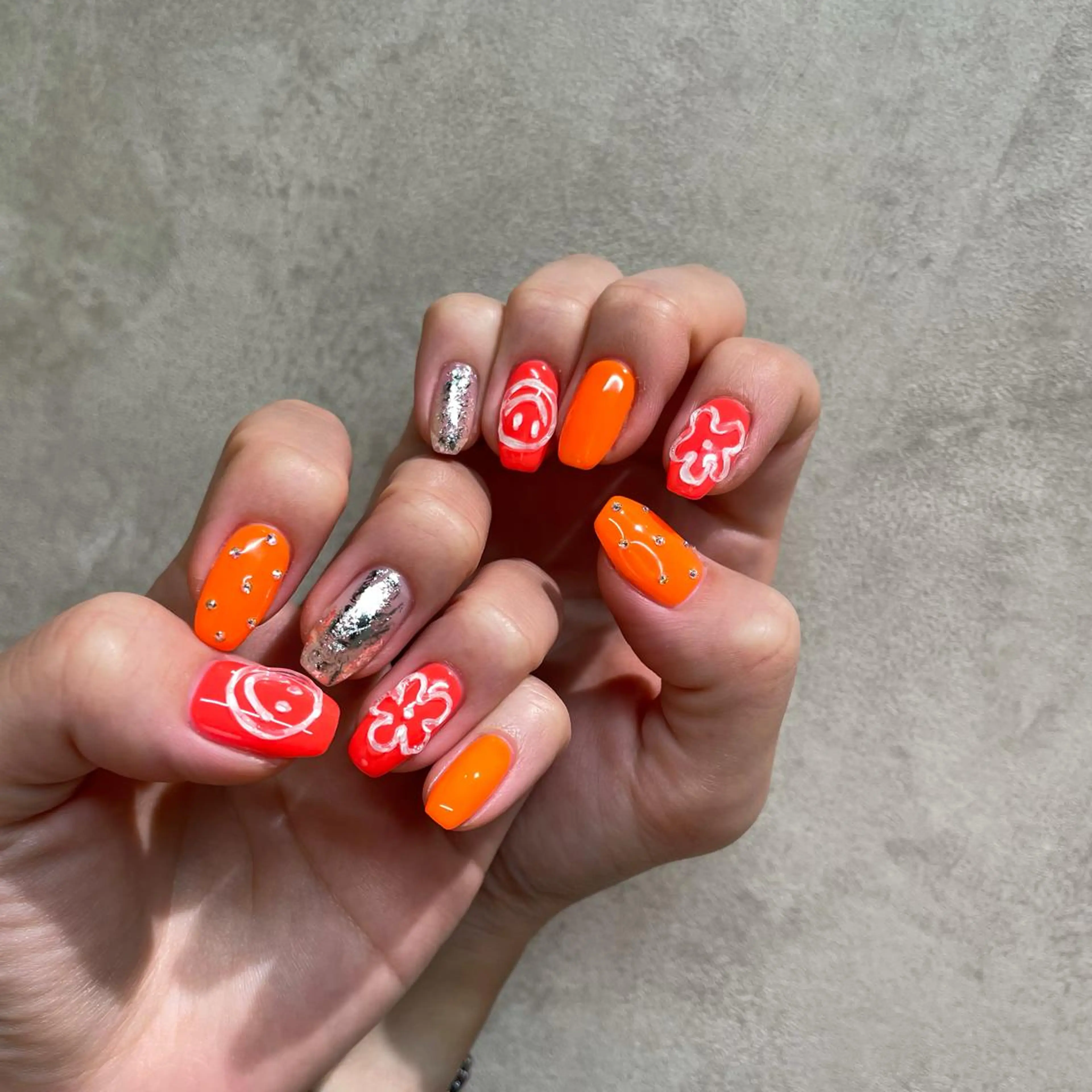 ネイル ハンドネイル フットネイル nailsalon SuMILEのネイルデザイン