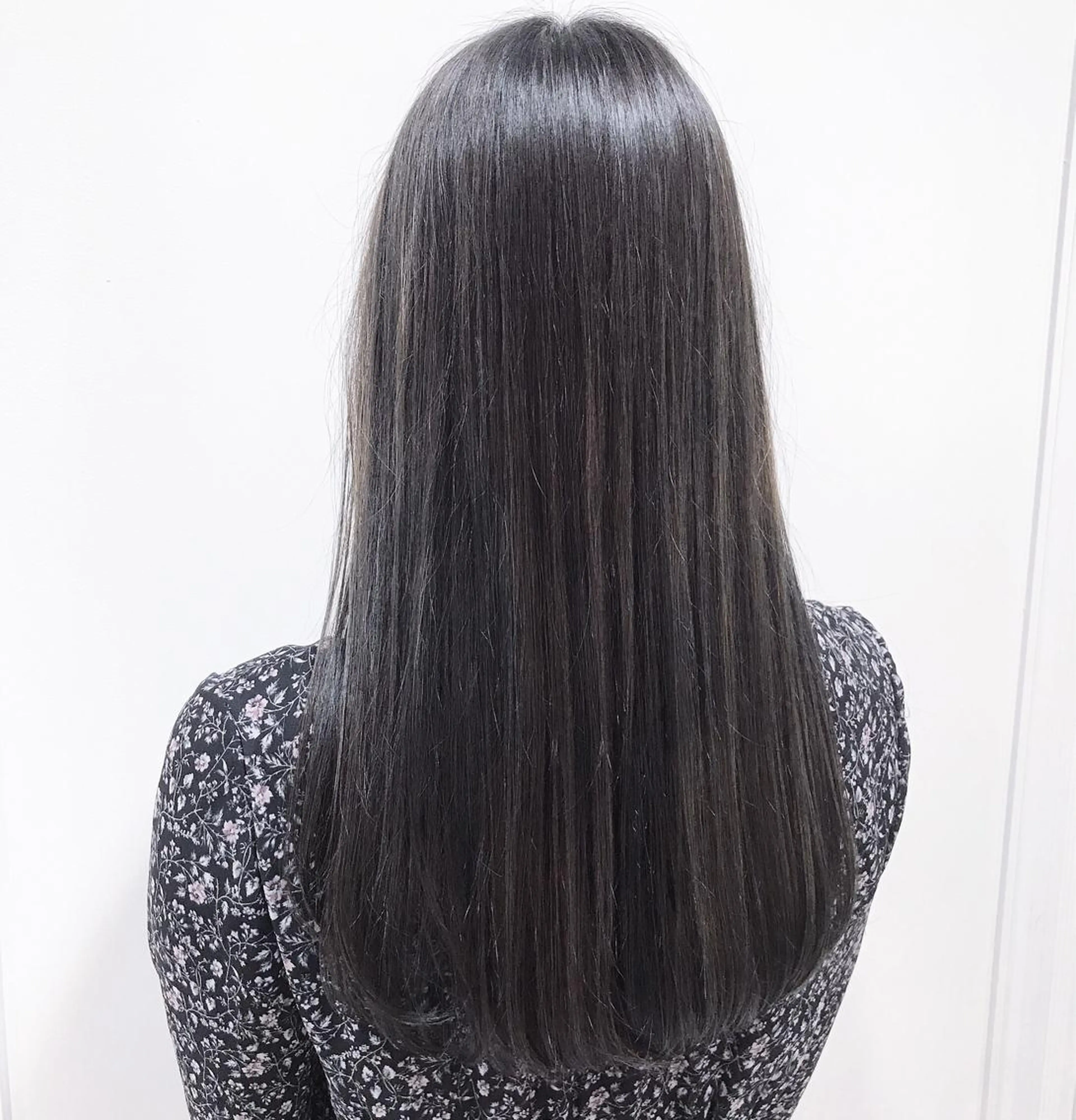 ロング アッシュ y.s.h所属・ハイトーンカラー🌈 メンズパーマ鈴木康平のヘアスタイル