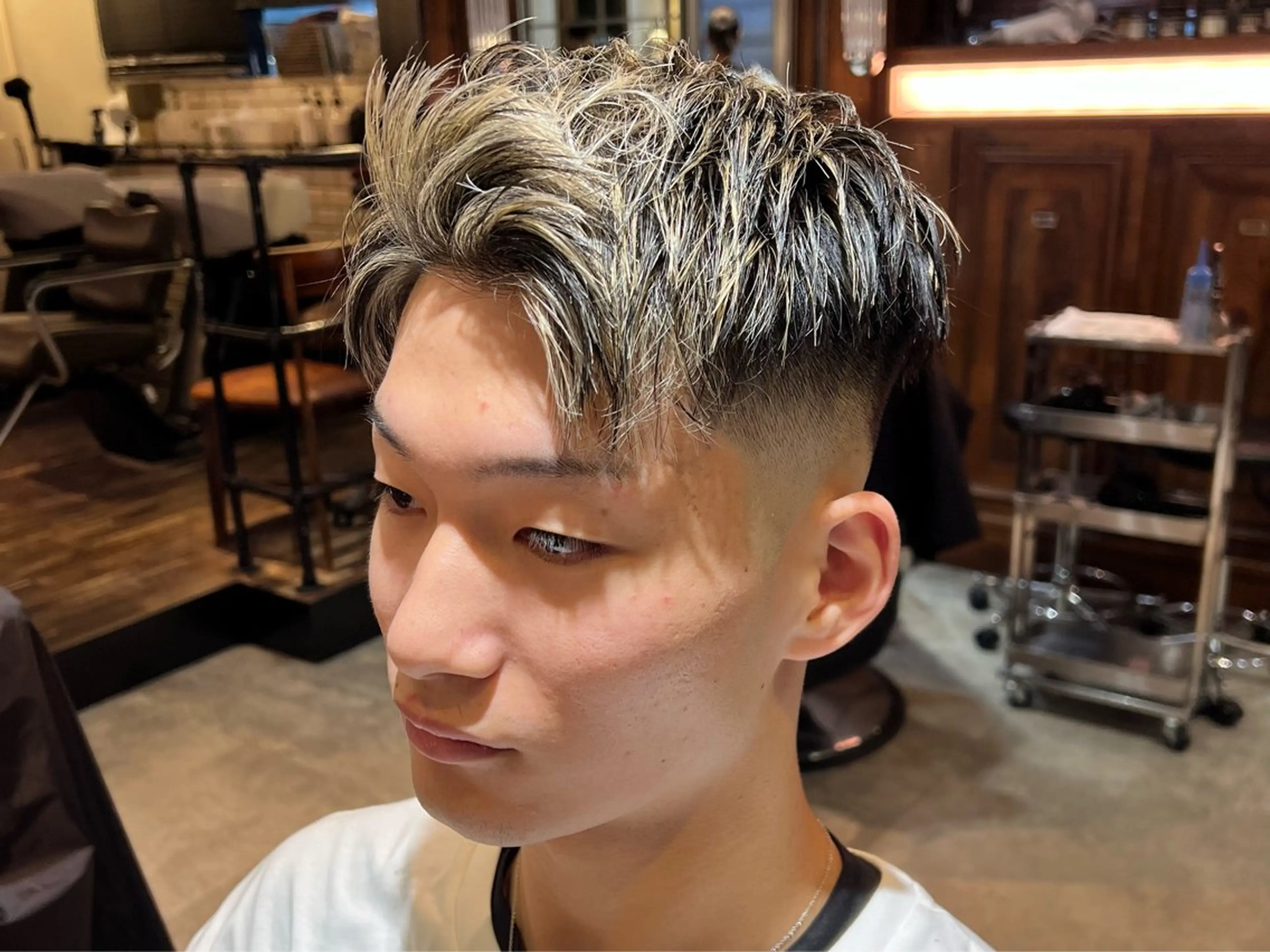 ショート カラー ハイライトカラー ハイライト カット ヘアカラー トリートメント BINGO HAIR WORKS 【ビンゴヘアワークス】所属・🎱メンズフェード 特化HYOGA🎱のヘアスタイル