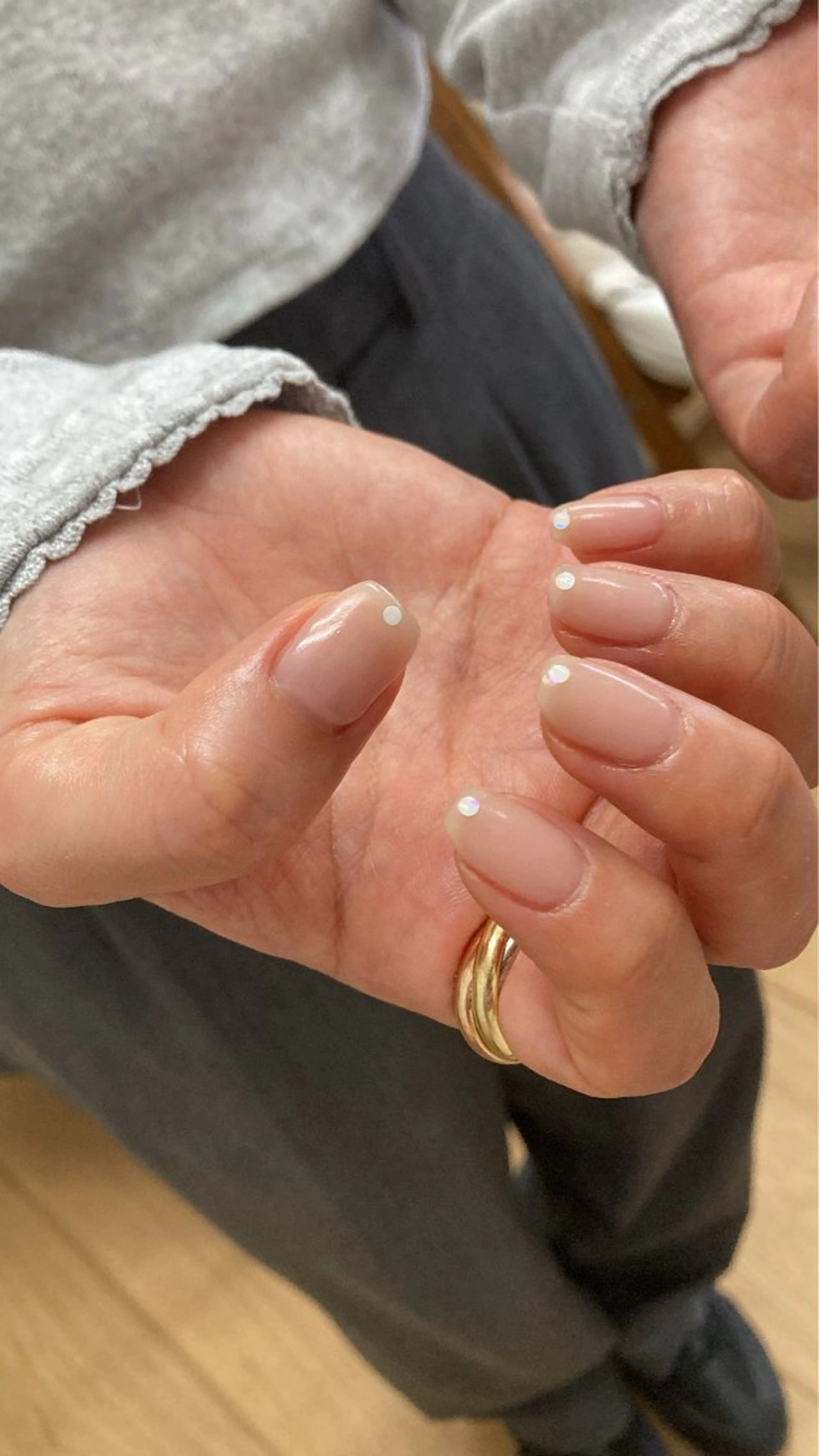 ネイル nailsalon　hue所属・小山 羽奈のネイルデザイン