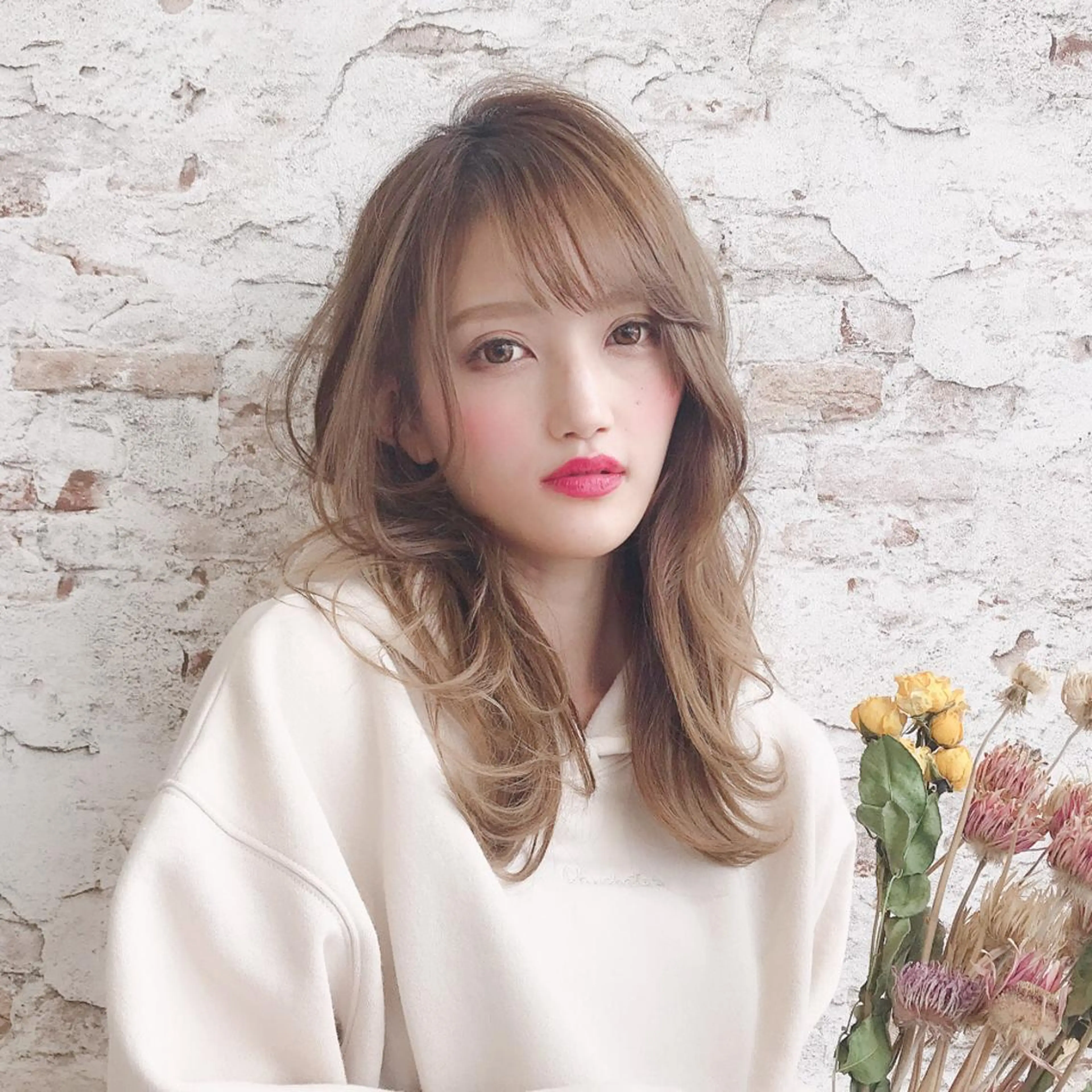 セミロング カラー ベージュカラー ミルクティーベージュ ヤナ マネージャーのヘアスタイル