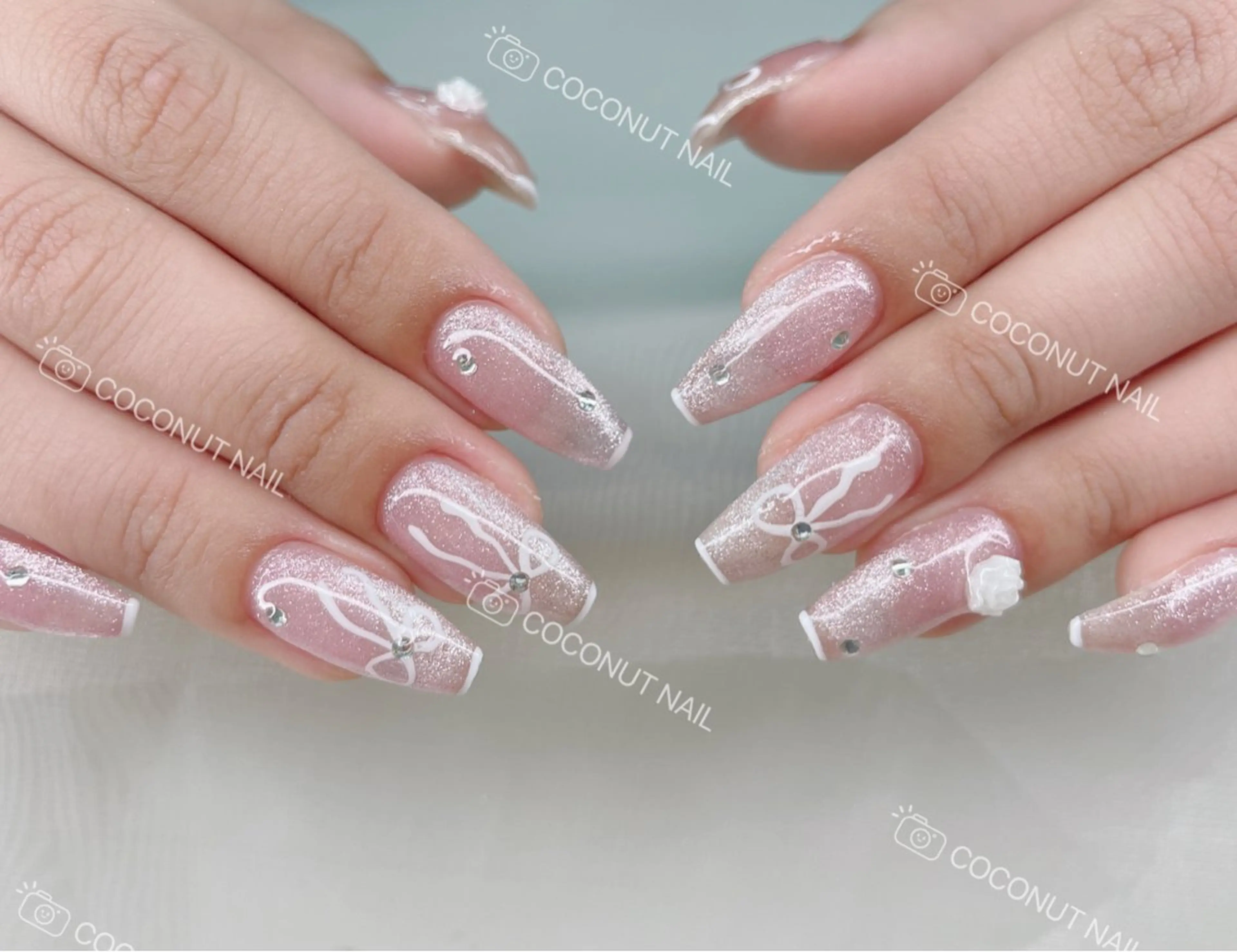 ネイル べっ甲ネイル フレンチネイル キラキラネイル マグネットネイル 大理石ネイル(マーブル) ハンドネイル 神田 ココナッツのネイルデザイン