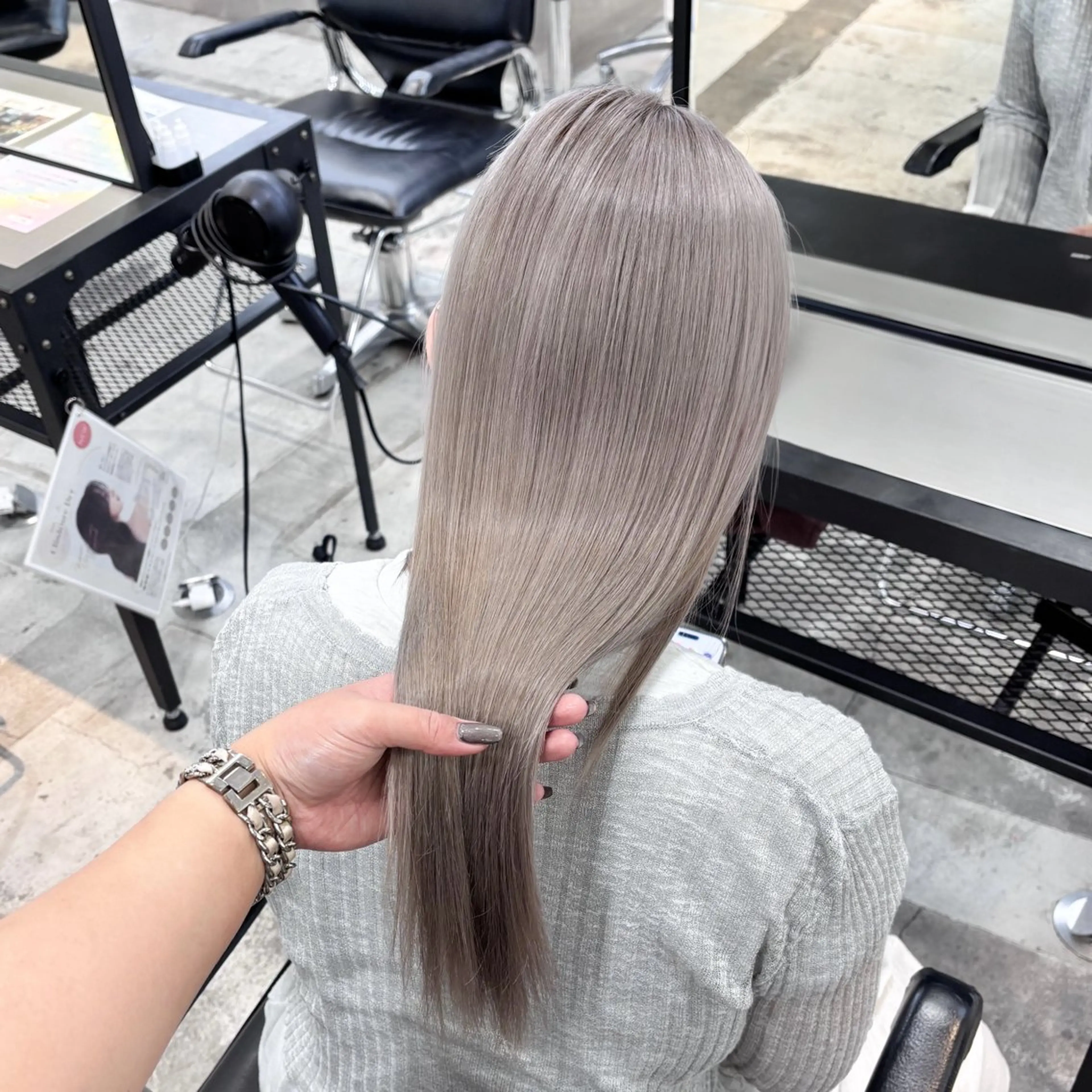 セミロング カラー ヘアアレンジ 🎀モテ暖色× エクステ🎀あかりのヘアスタイル