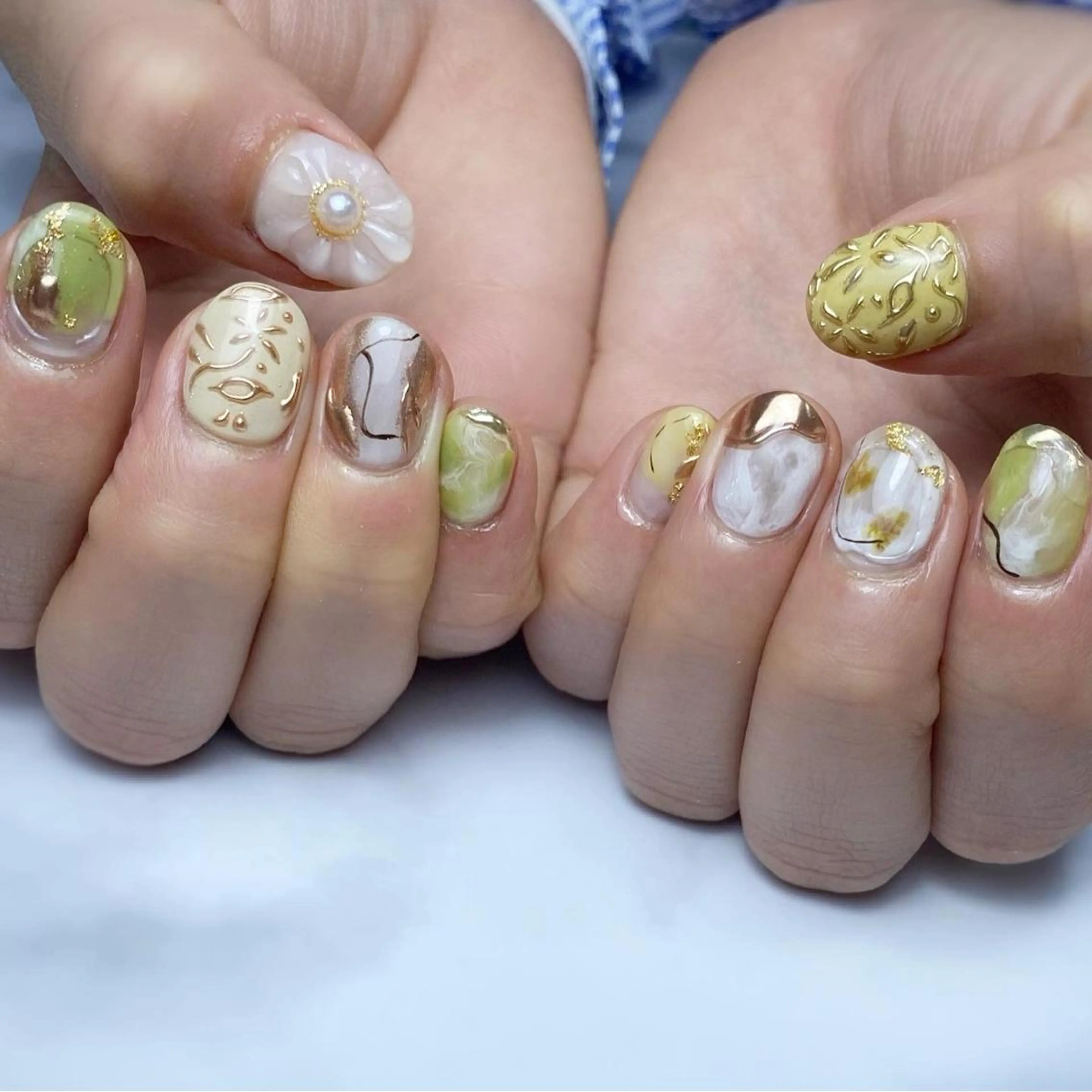 ネイル アートネイル ミラーネイル ニュアンスネイル 春ネイル ハンドネイル Nail ameria megu所属・ameria meguのネイルデザイン