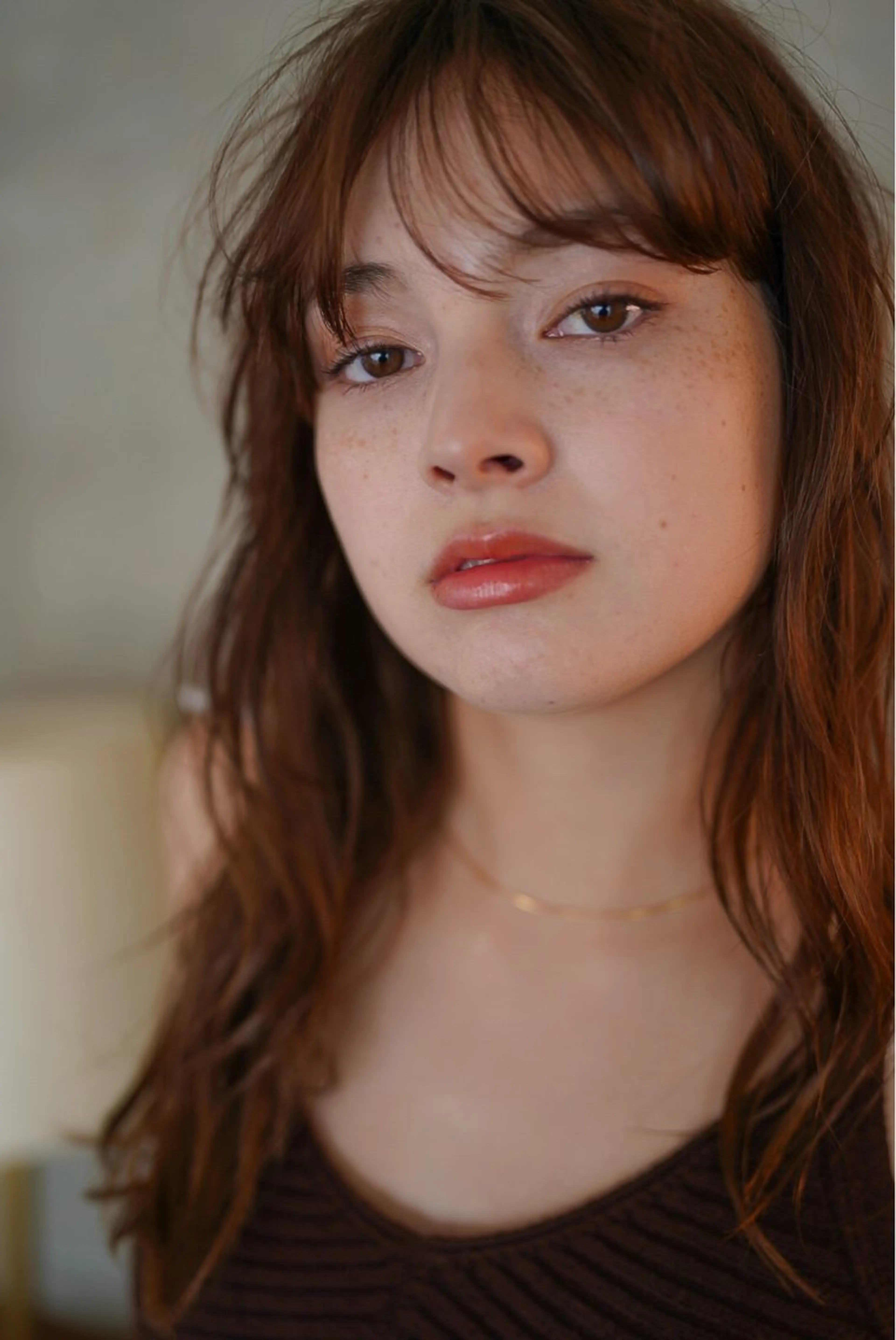 セミロング THE DAY所属・AKI HASHIMOTOのヘアスタイル