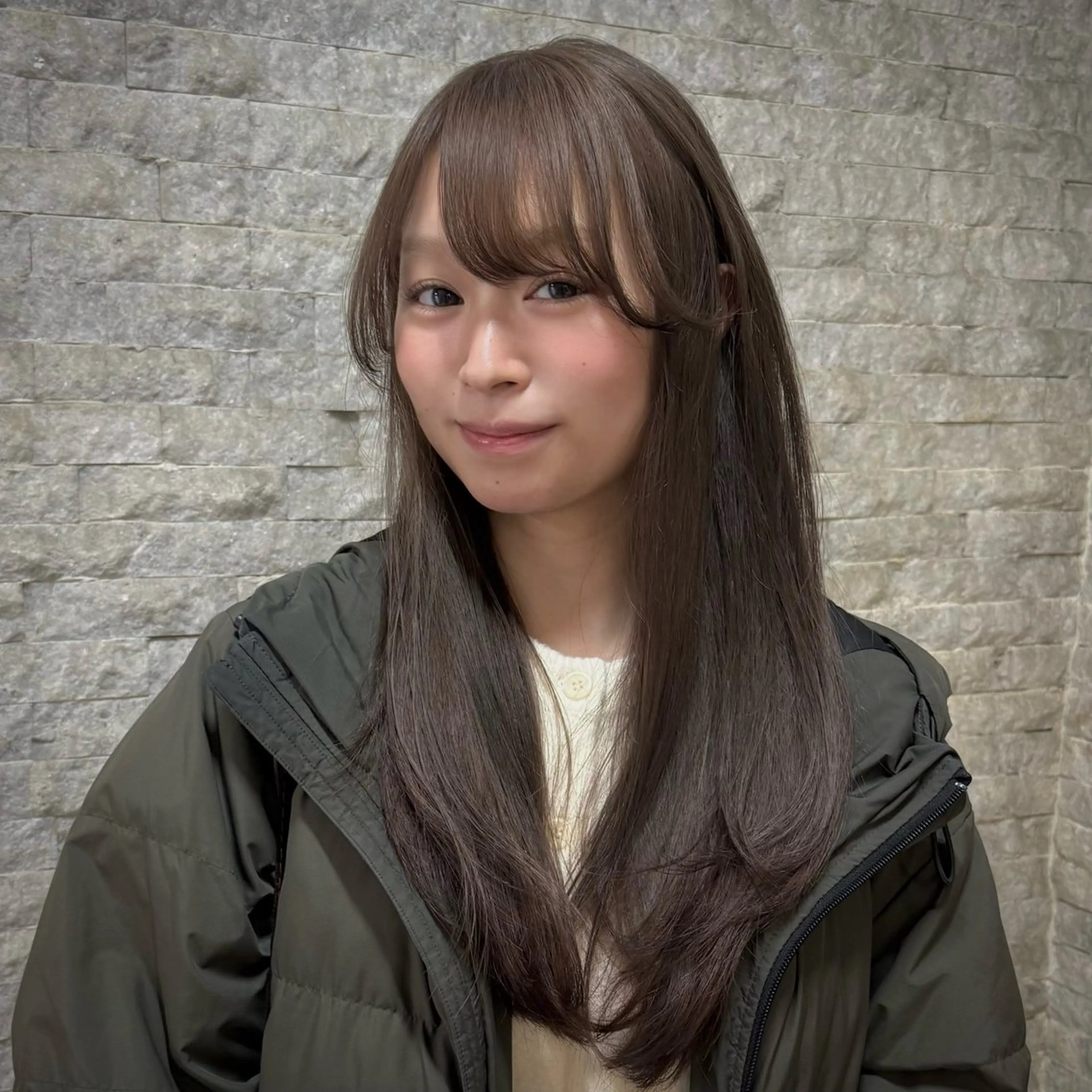 セミロング カット ヘアカラー トリートメント INORI|レイヤー |ハッシュカットのヘアスタイル