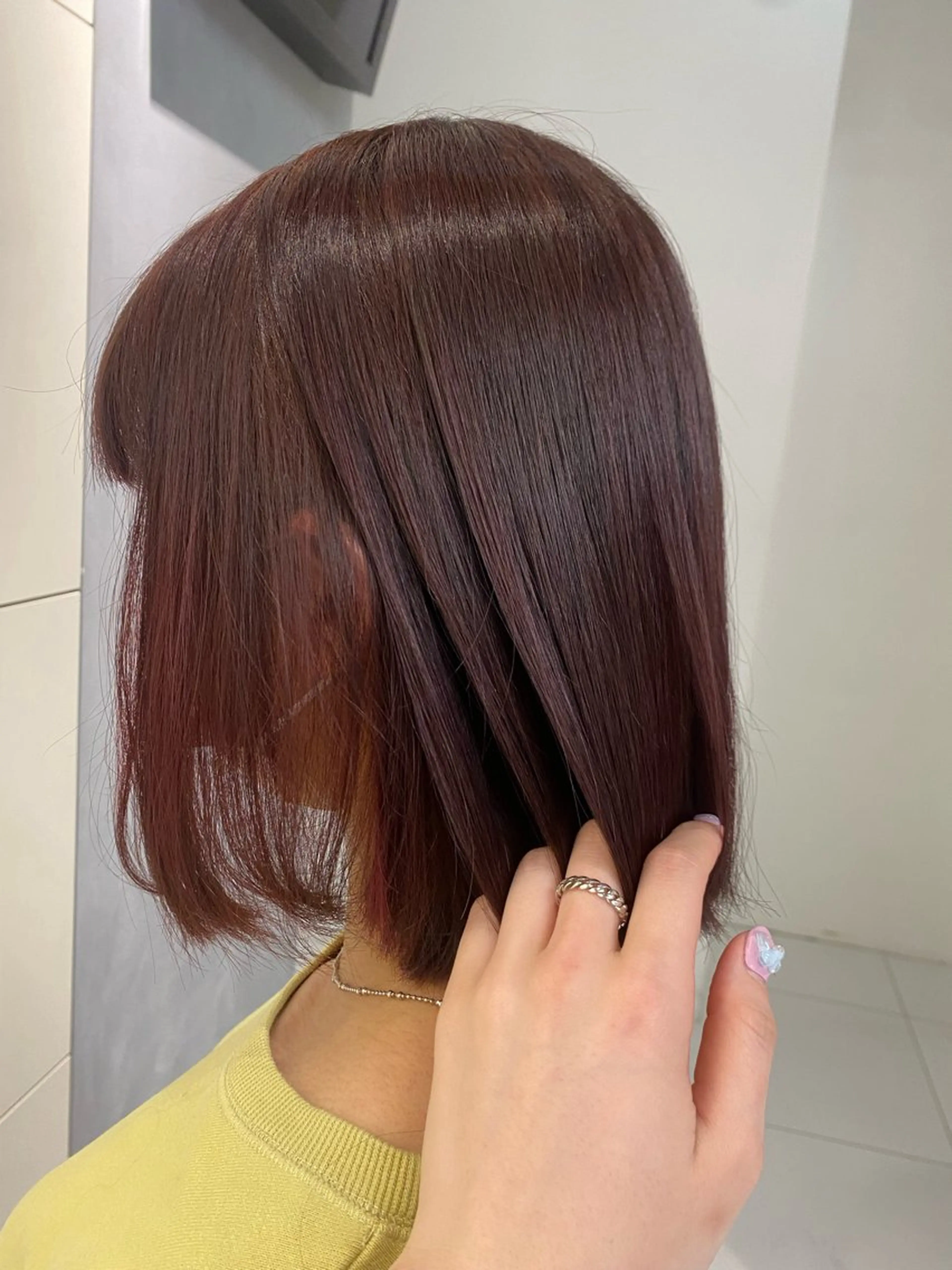 ミディアム カラー ボブ トリートメント 飯ヶ谷 成海のヘアスタイル