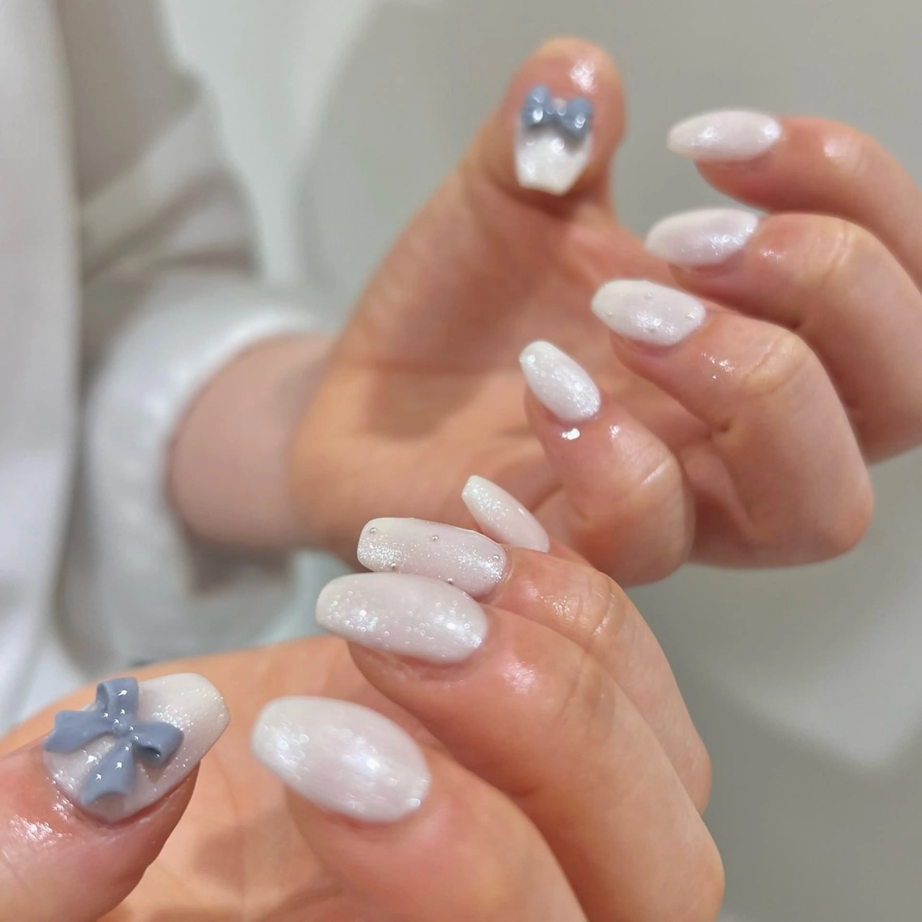 ネイル シルバー ハンドネイル 🎀チーク/ちゅるん 🫧chisa🎀のネイルデザイン