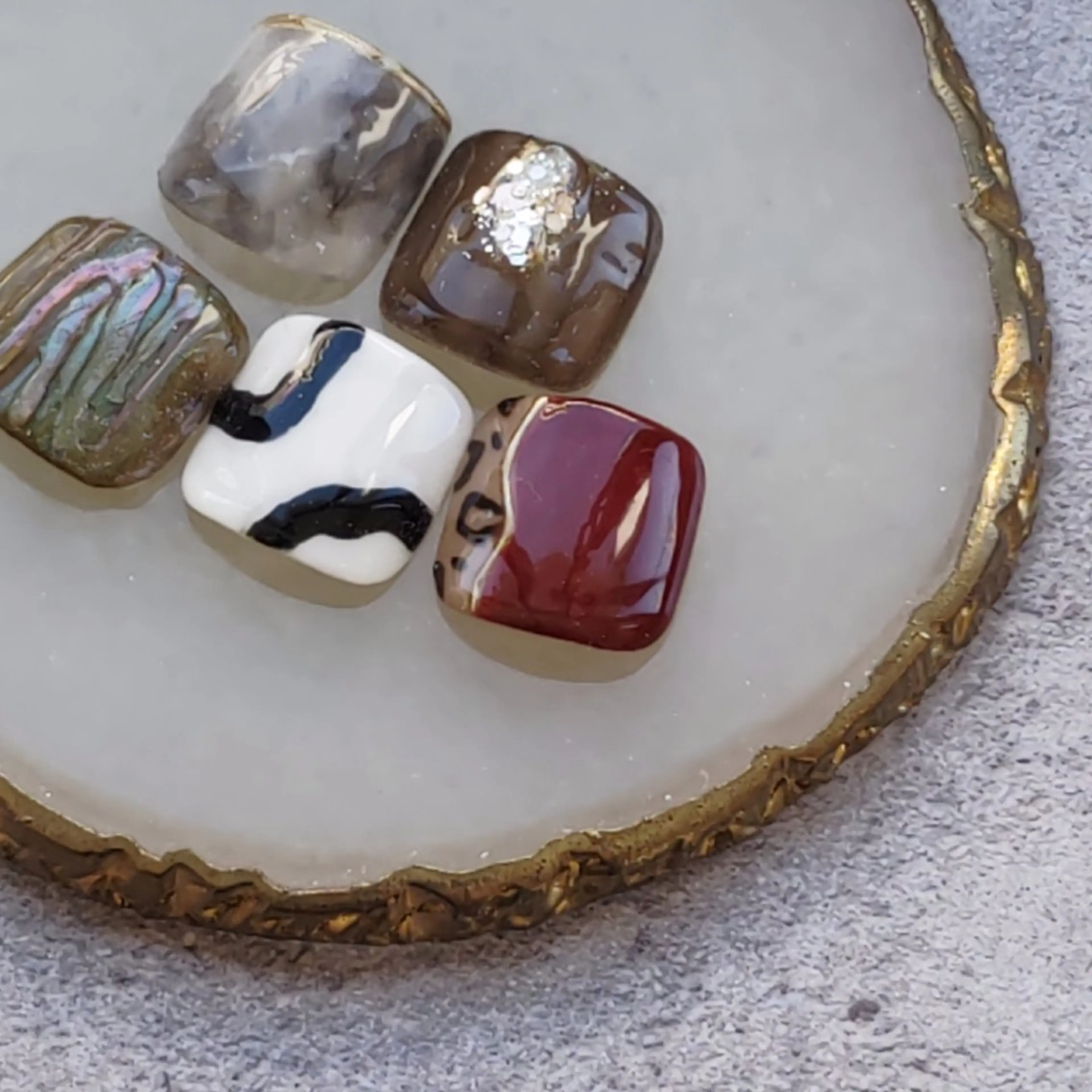 ネイル アニマル柄 オーロラネイル フットネイル 大理石ネイル(マーブル) ミラーネイル フットネイル felicita服部店所属・felicita fumi♡のネイルデザイン