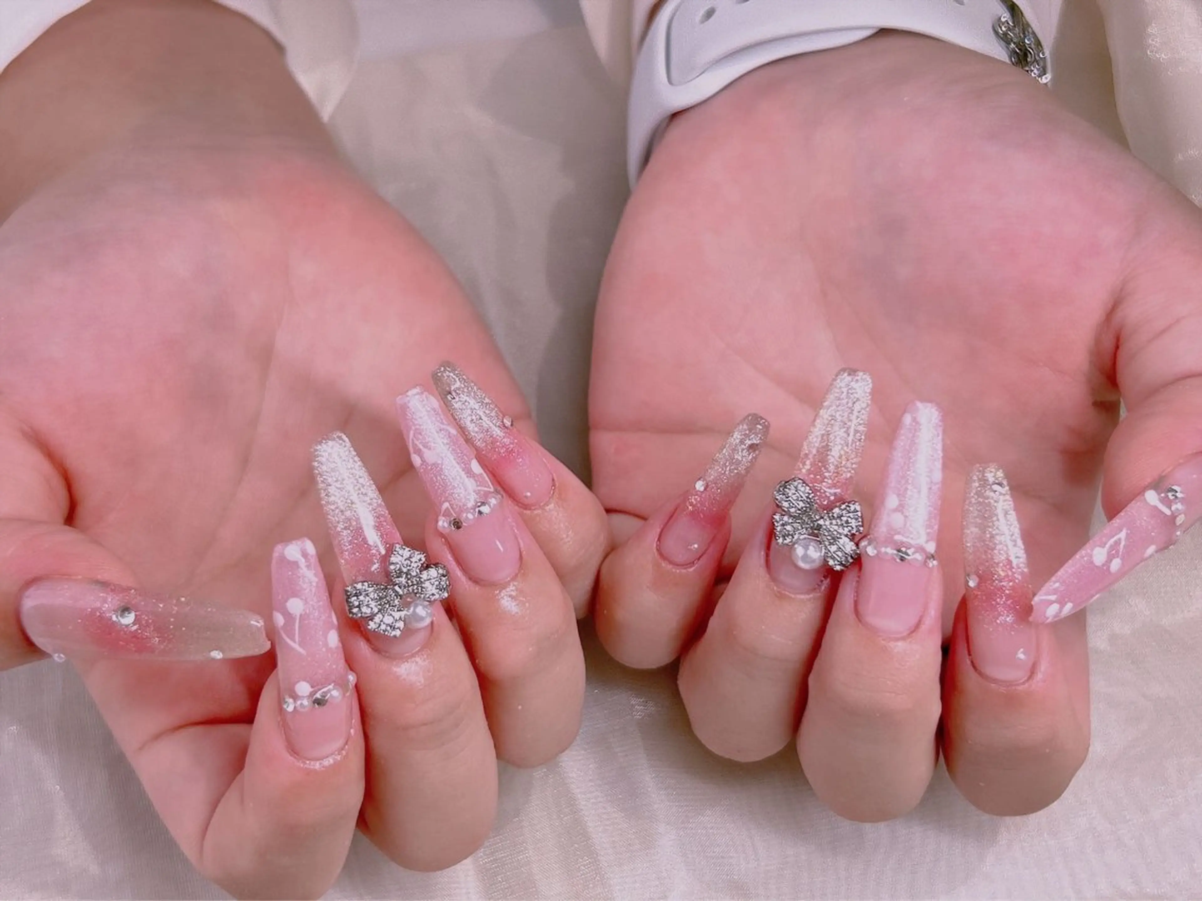 ネイル 美爪パラジェル導入店 Sunnilyのネイルデザイン