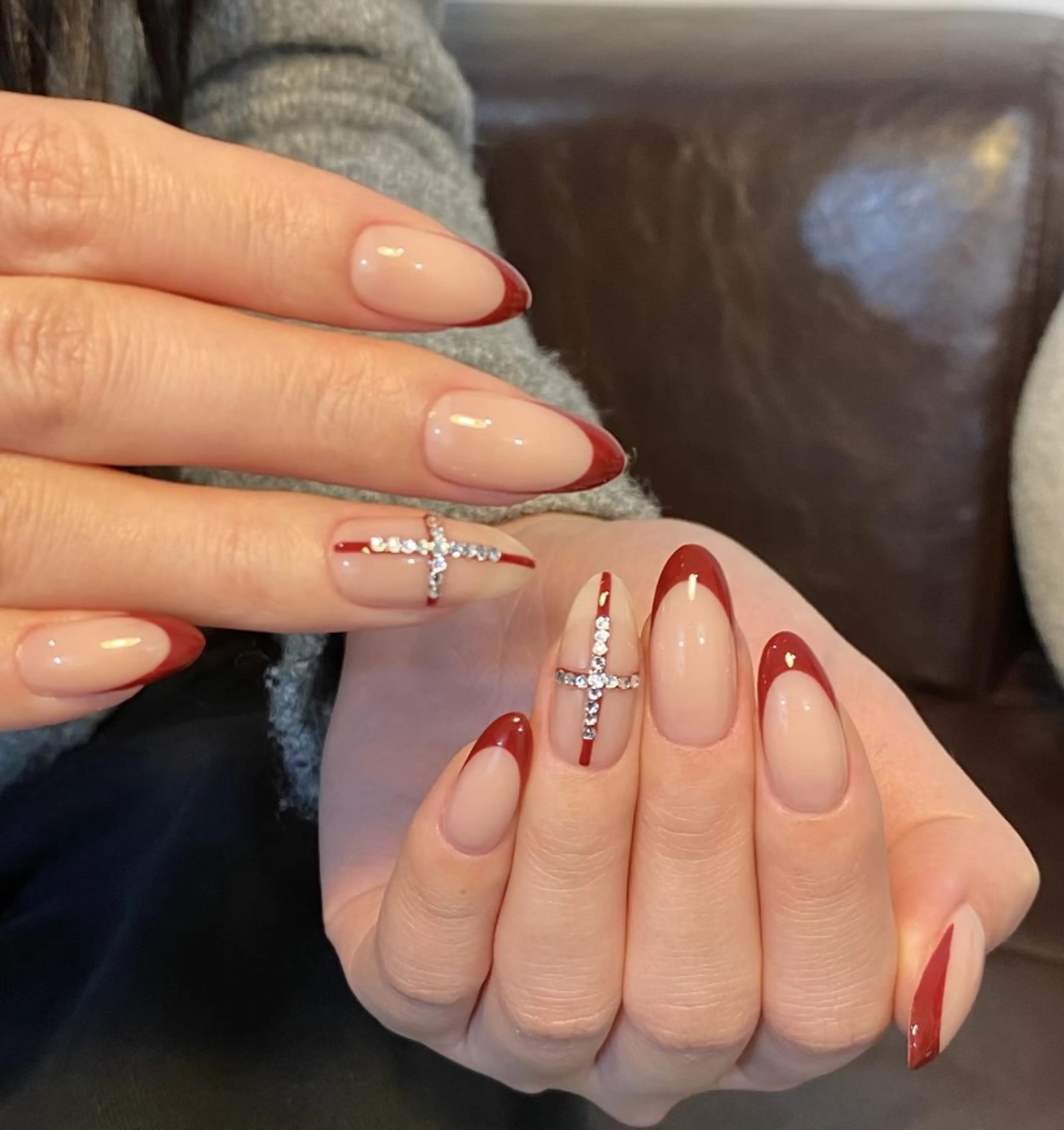 ネイル チークネイル フレンチネイル ジェルネイル ガーリー キラキラネイル ハンドネイル UM Nail Salonのネイルデザイン