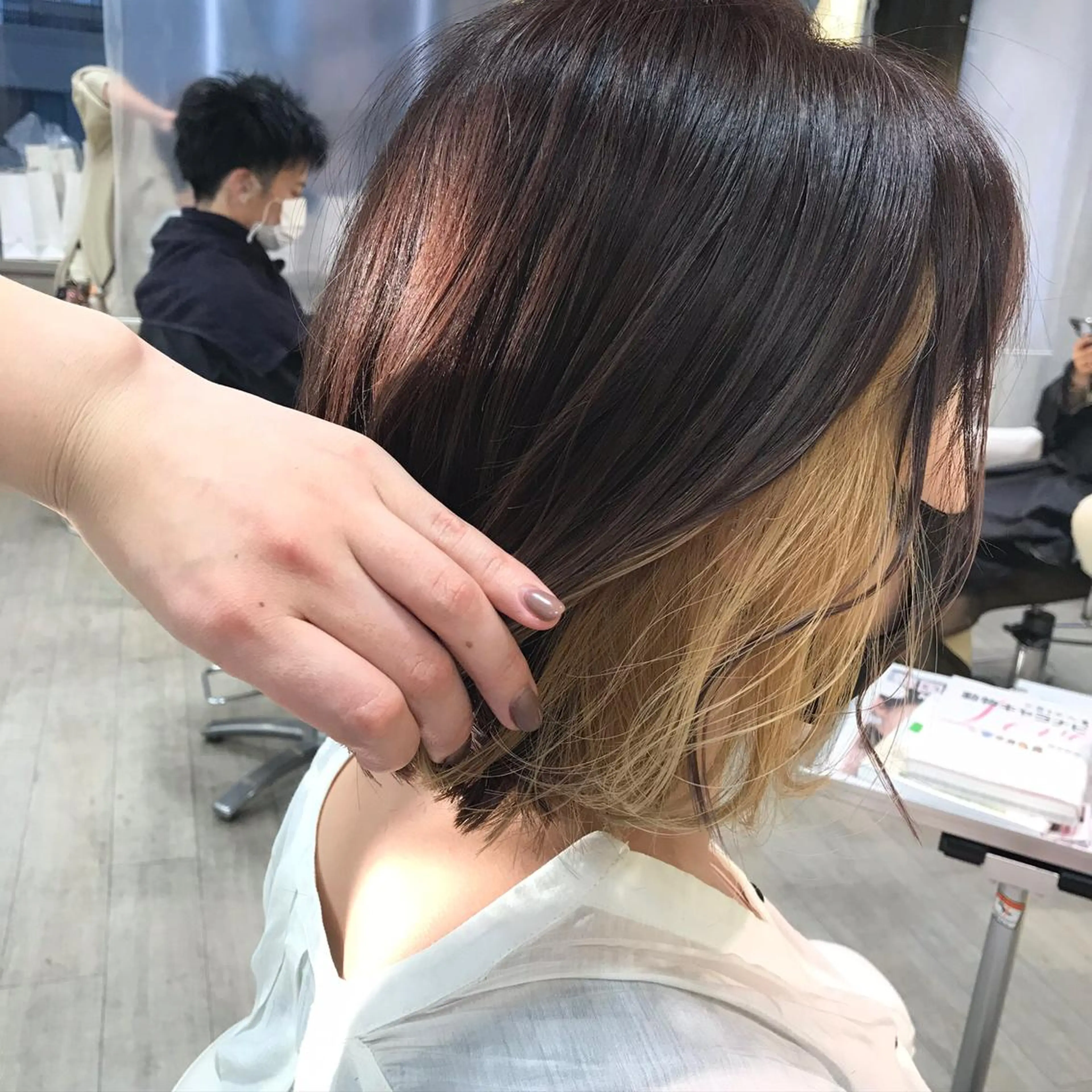 ミディアム カラー ベージュカラー インナーカラー ヘアカラー トリートメント 松佐 ゆかりのヘアスタイル
