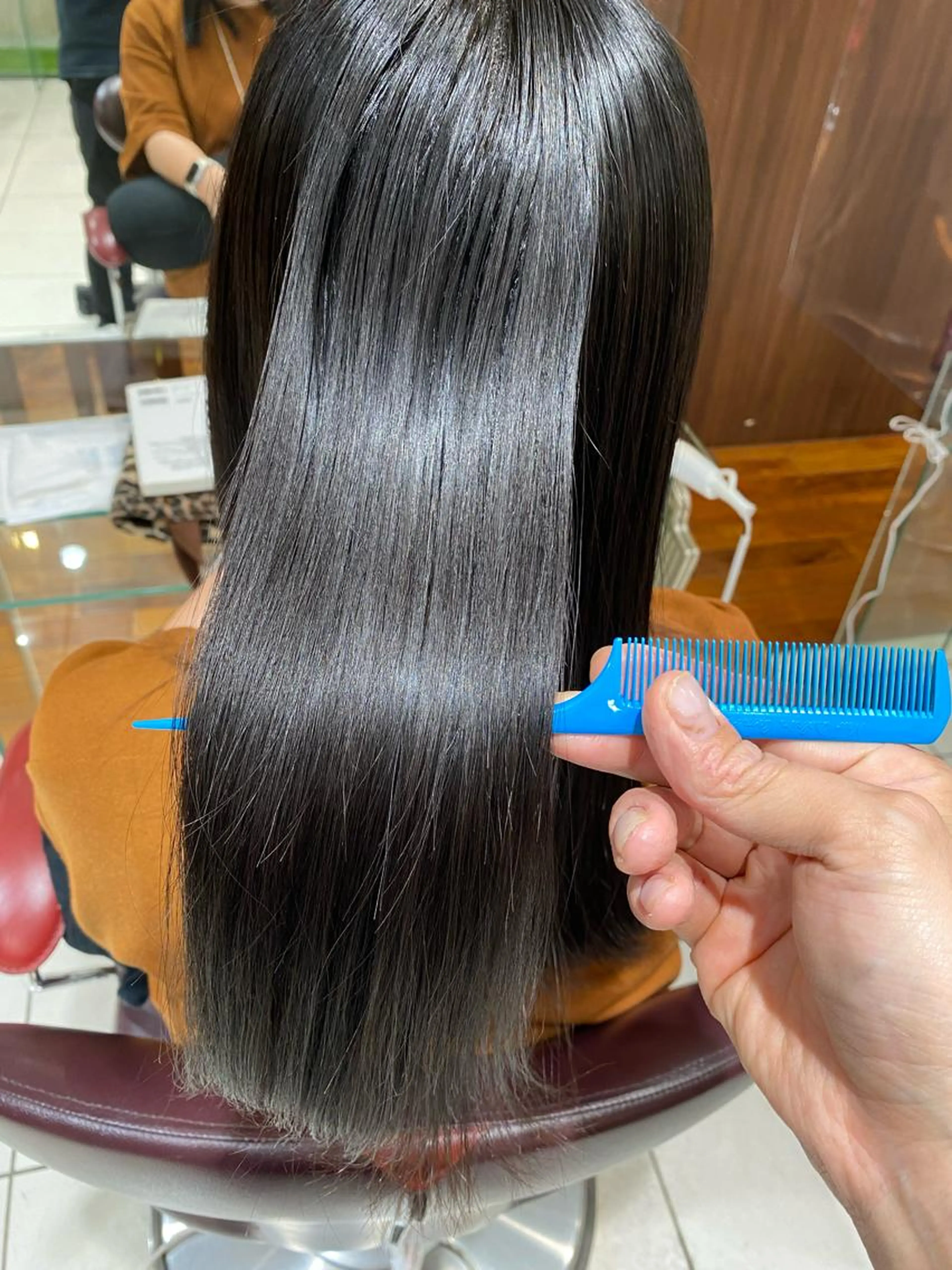 『広がりしらず』カット+クオリッチストレート(縮毛矯正)¥17300→¥14300の写真