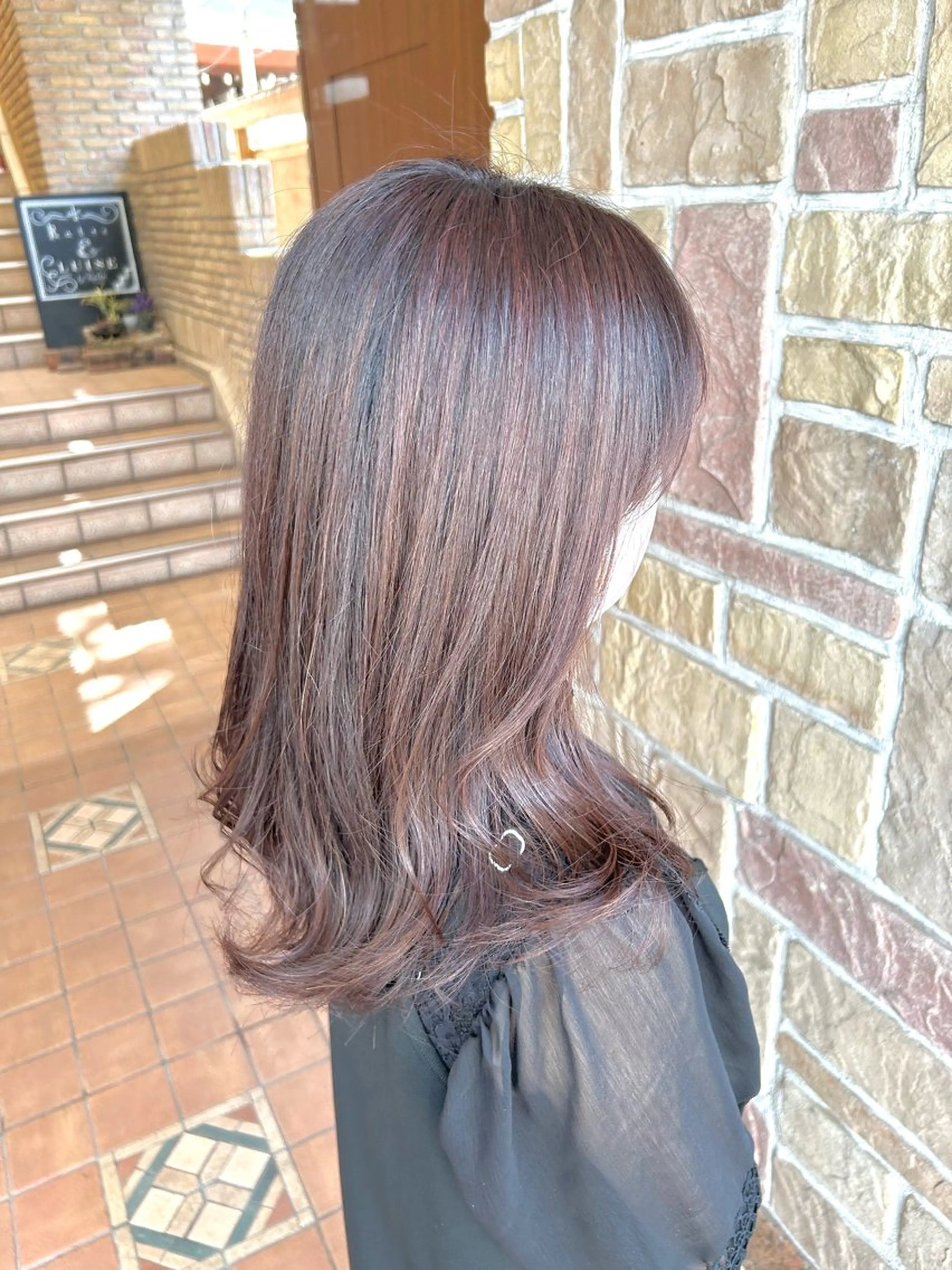 ロング 林 美佑のヘアスタイル