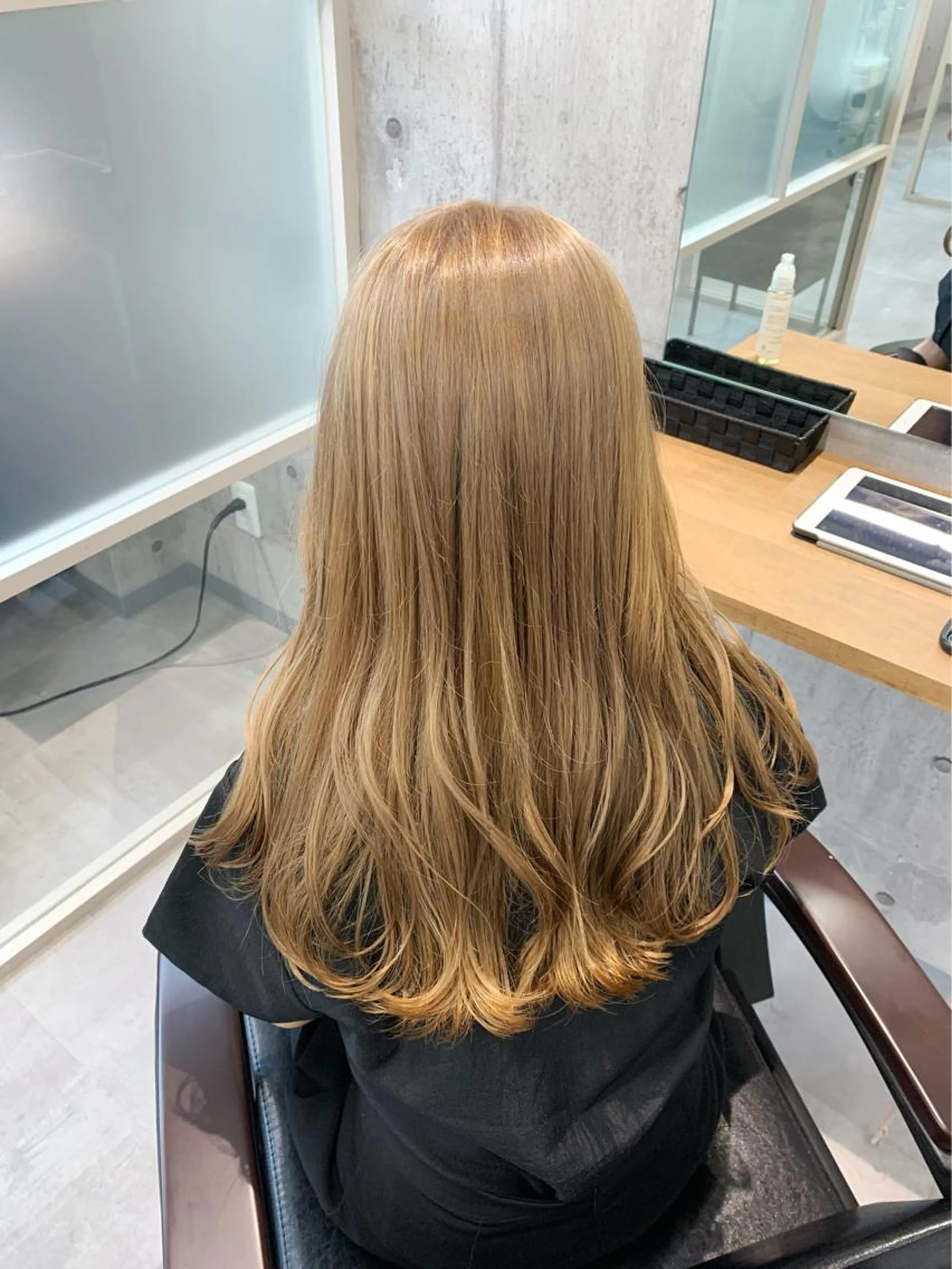 【ブリーチWカラー🌼】1ブリーチ+ワンカラー+TOKIO5stepトリートメント🪞の写真