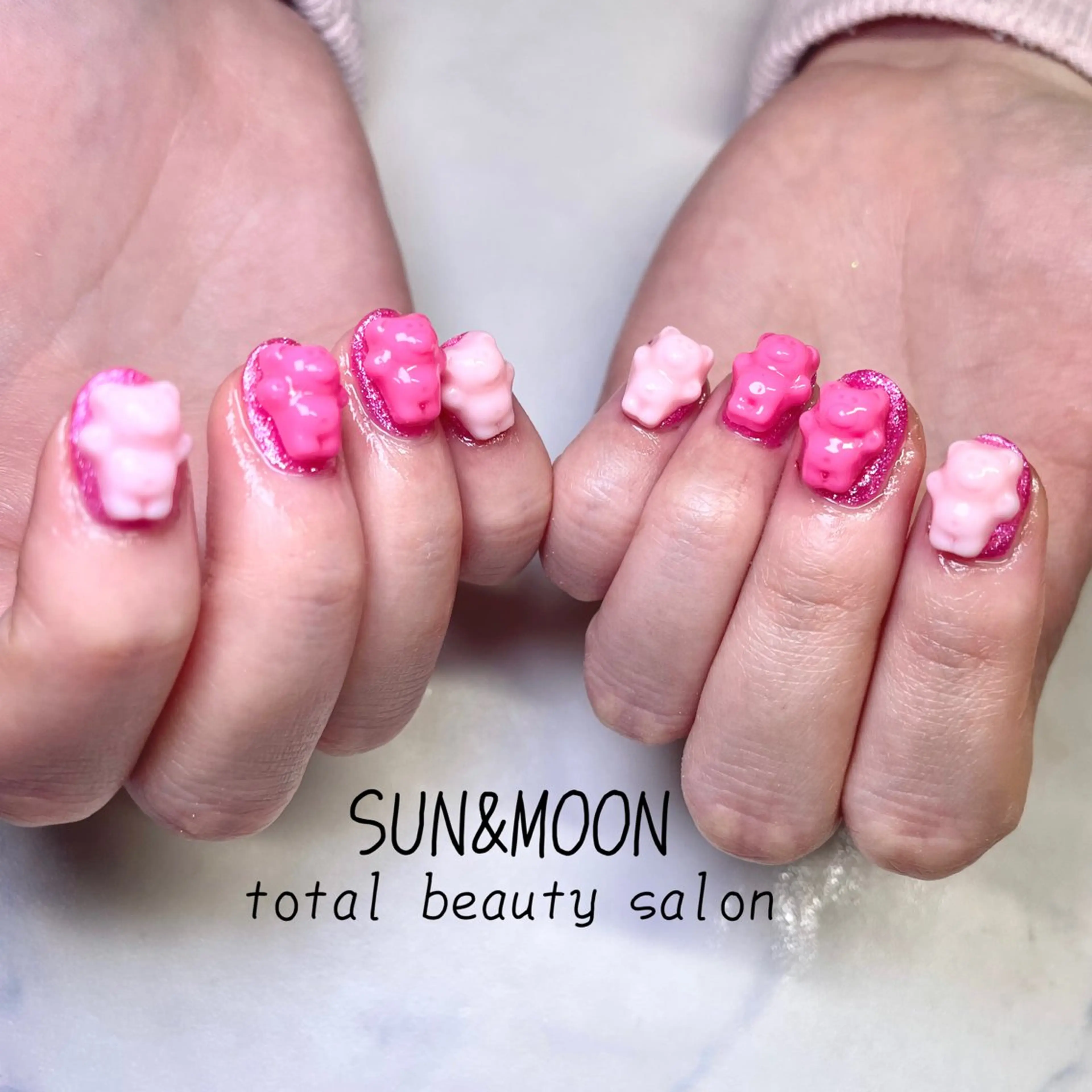 ネイル SUN&MOON所属・SUN&MOON REOのネイルデザイン