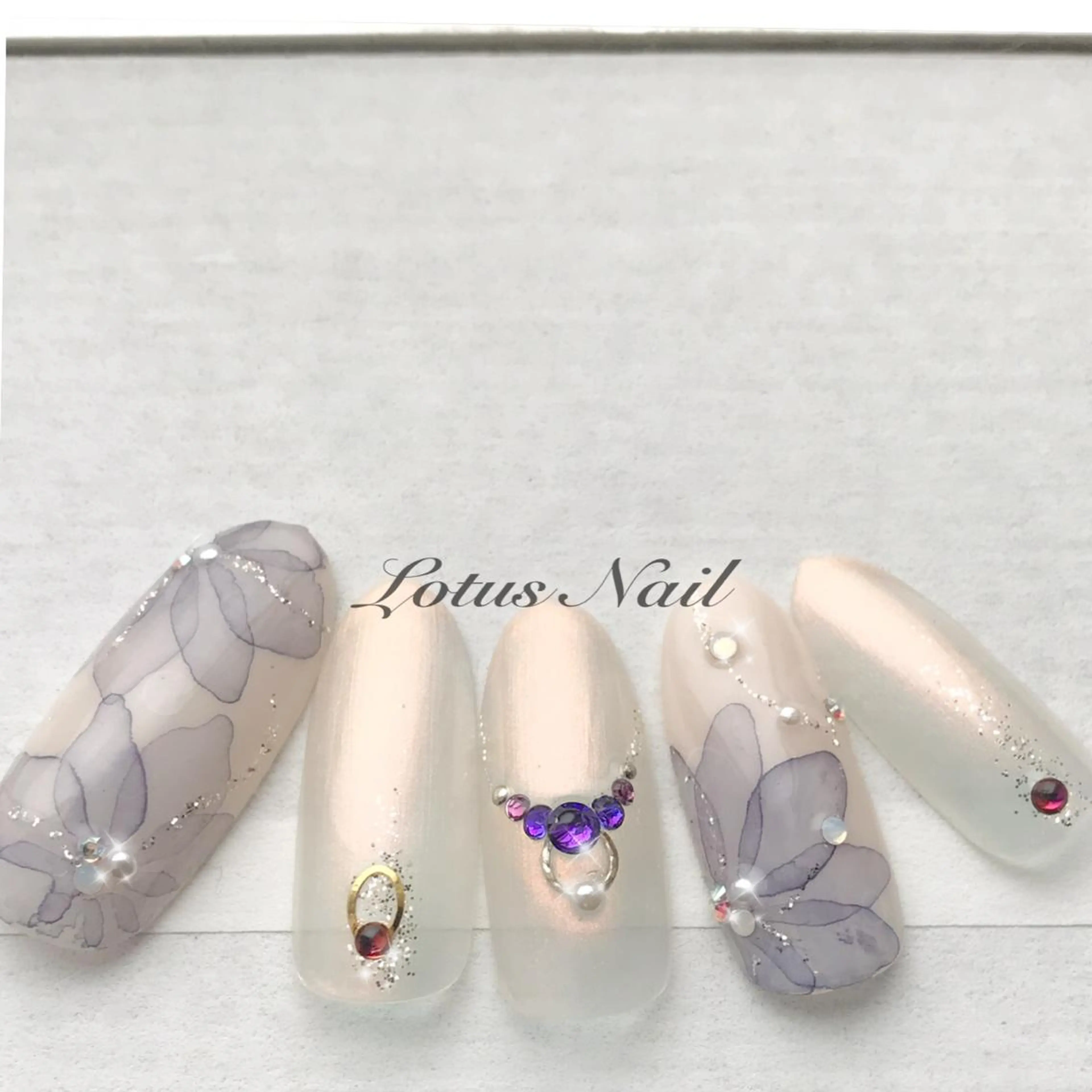 ネイル Lotus Nailのネイルデザイン