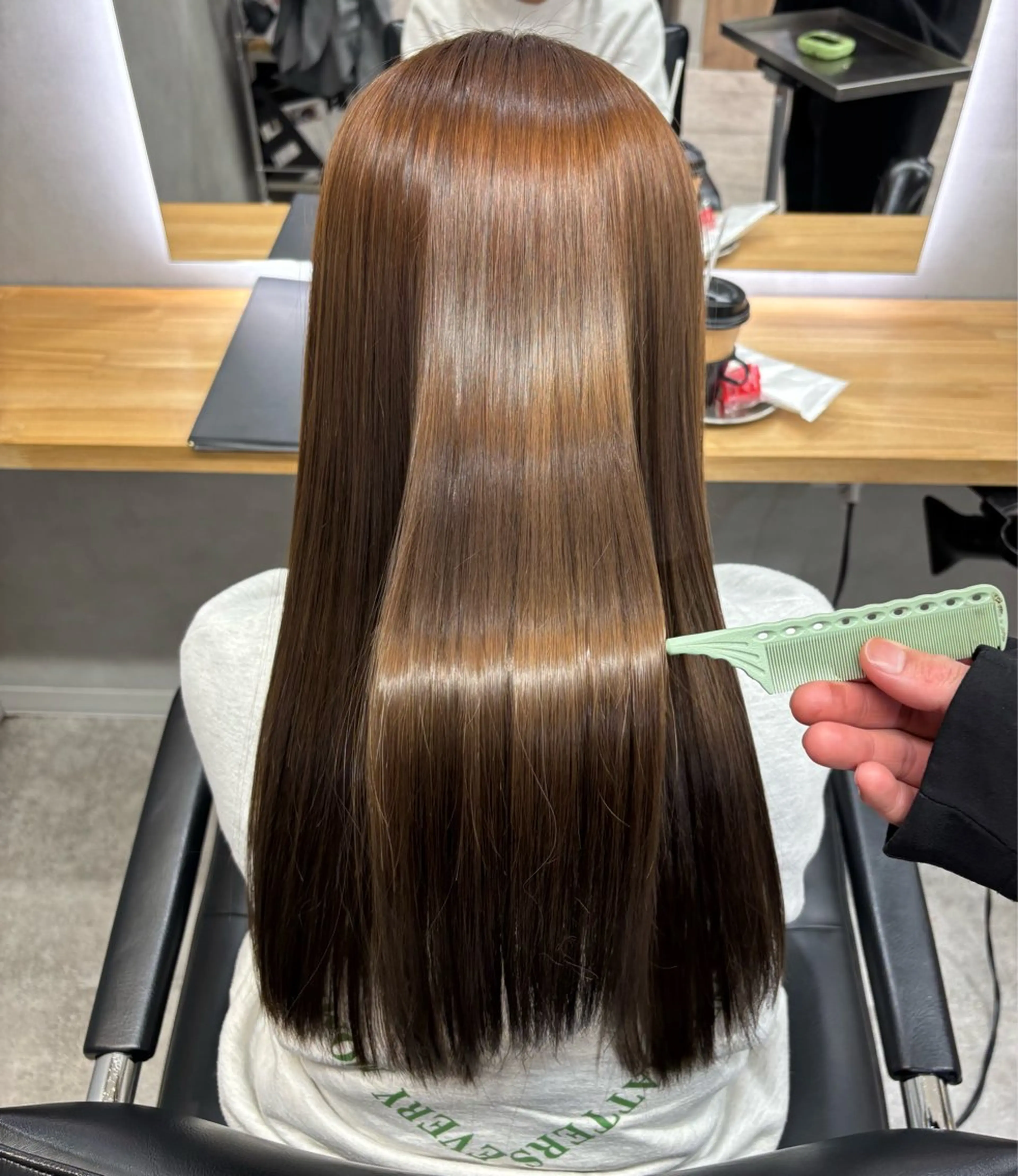 ロング トリートメント ヘアカラー ゆみこ カラーモデル募集中のヘアスタイル