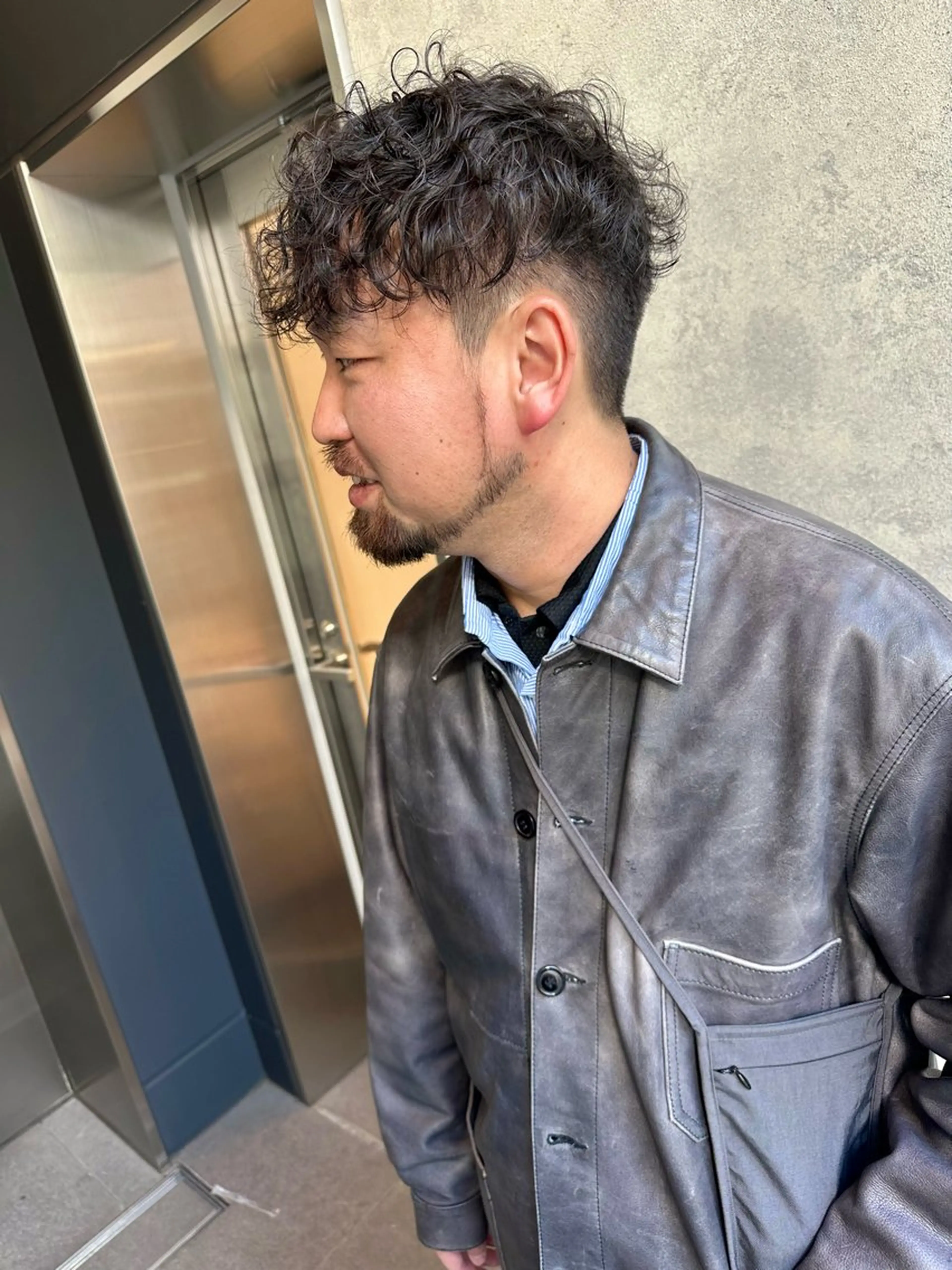 【メンズ限定】似合わせメンズカット＋ワンカラー＋ナチュラルパーマのフルコースセット＋前処理トリートメント付きの写真