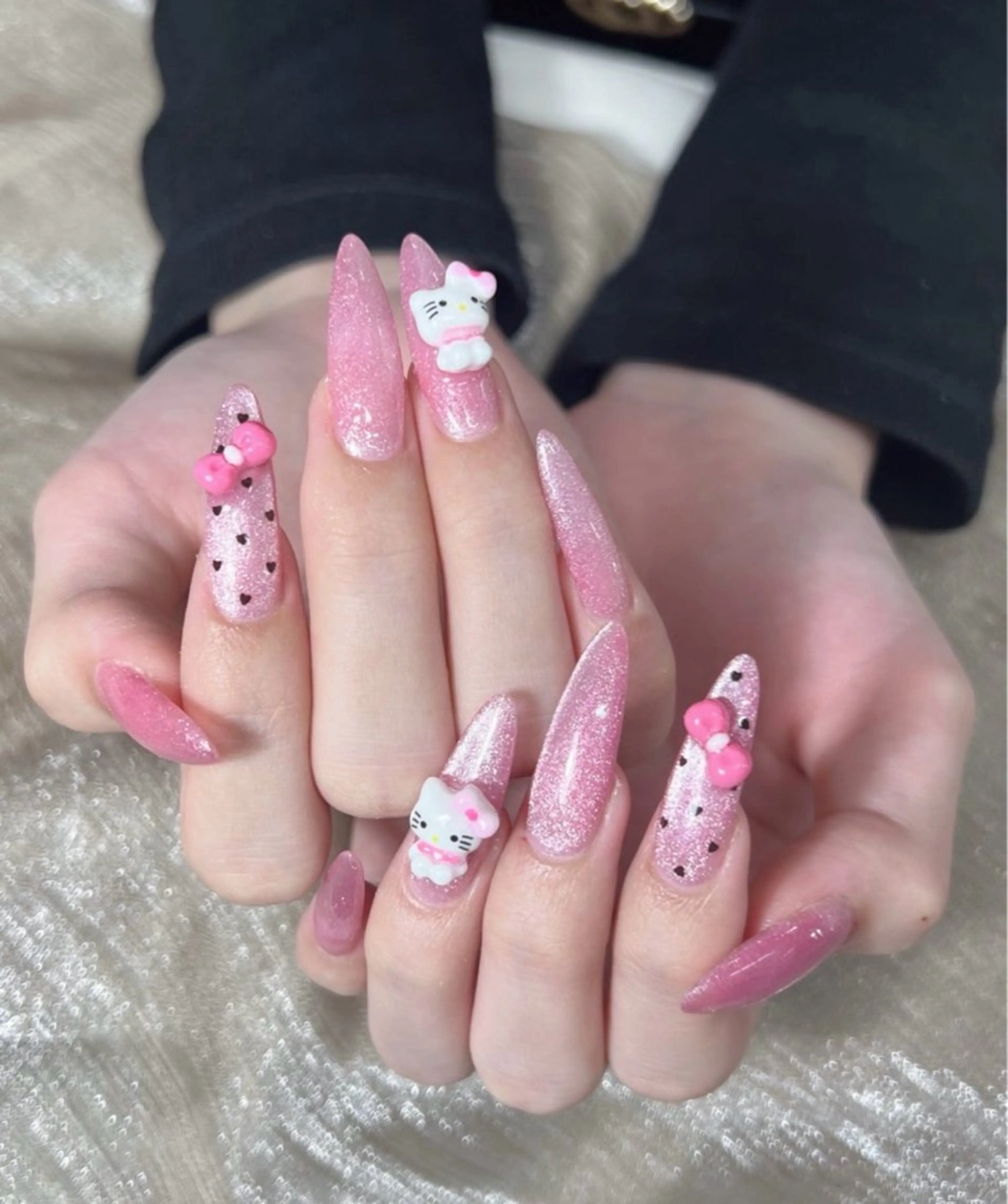 ネイル オーロラネイル ブルー チークネイル フットネイル フレンチネイル ハンドネイル Ami 68のネイルデザイン