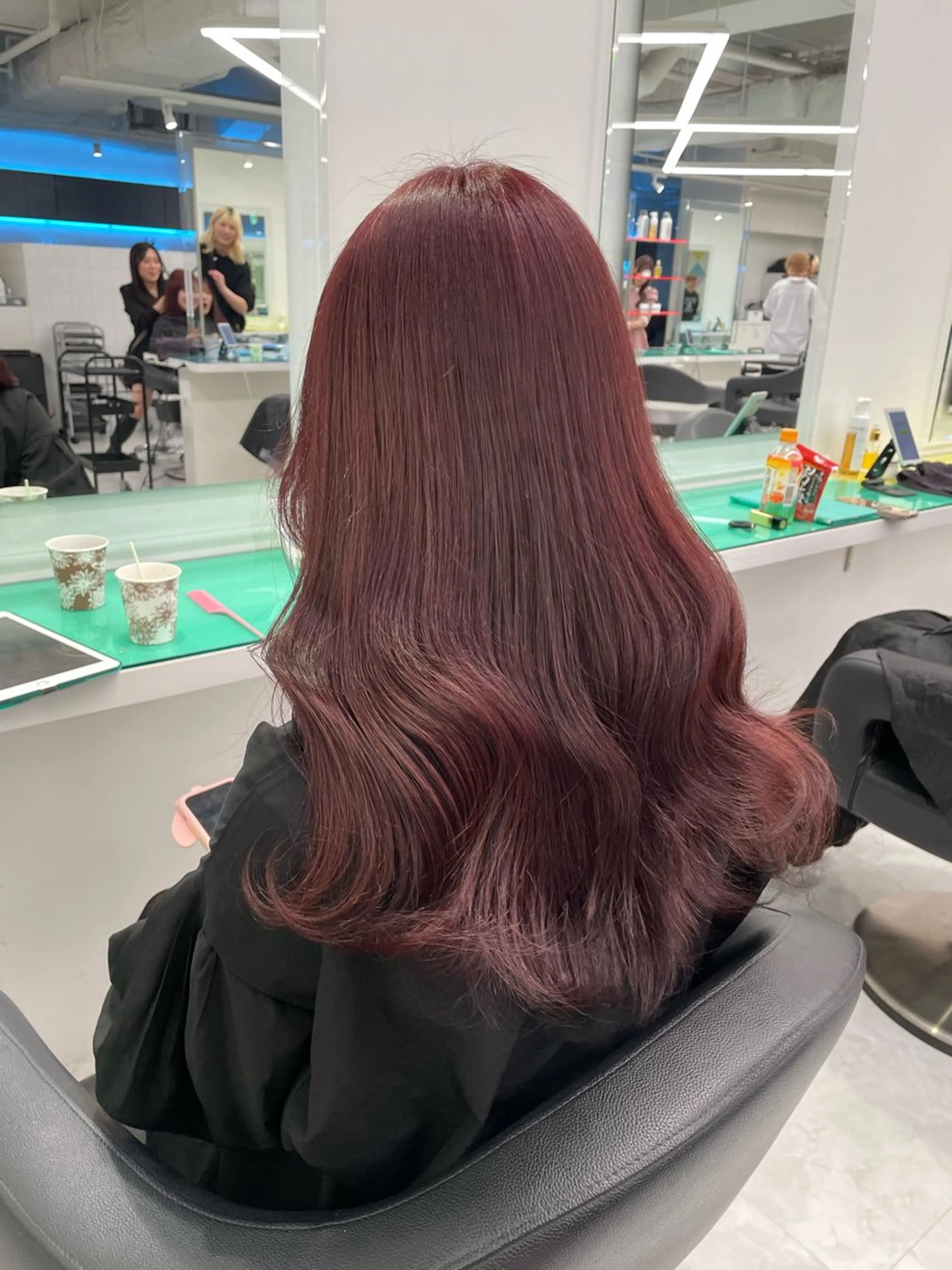 ロング カラー ヘアアレンジ ケアカラー ロング ヘアカラー 🩶学生指名No.1 レッド・ボルドー🩶のヘアスタイル