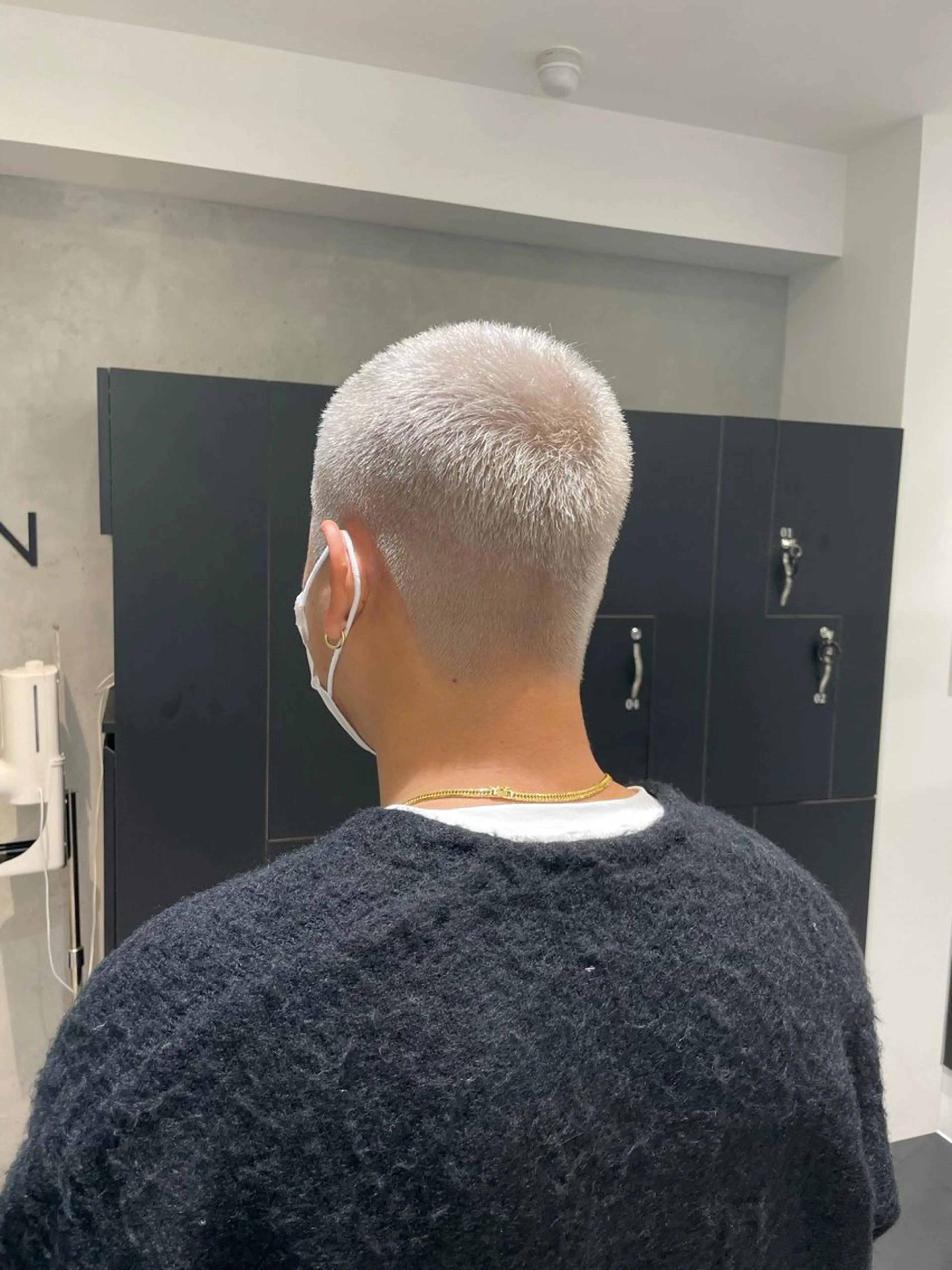 ショート カラー メンズ メンズブリーチ ブリーチ カット ヘアカラー ヘアセット メンズ特化 パーマ/オザワのヘアスタイル