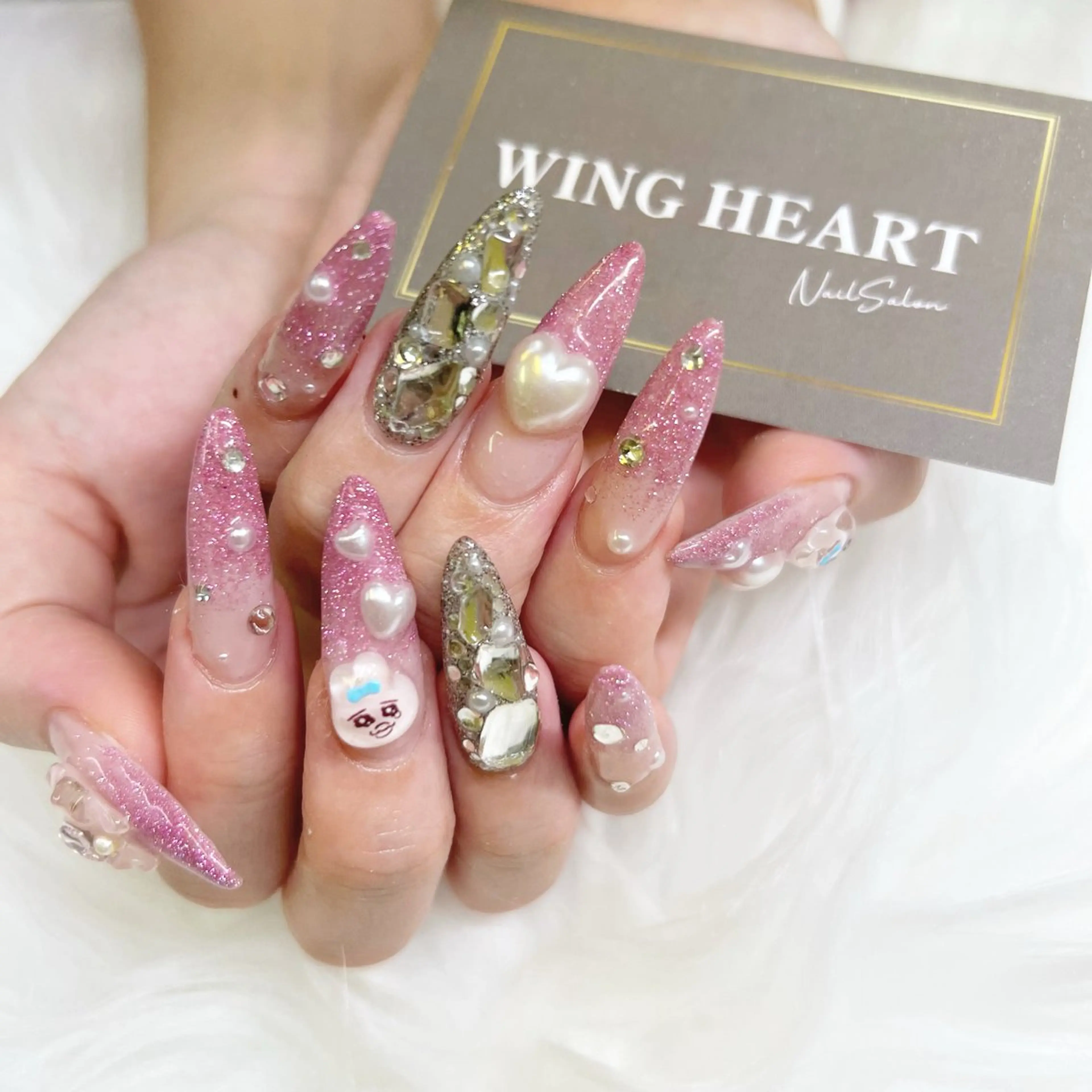 ネイル O. AKINAのネイルデザイン