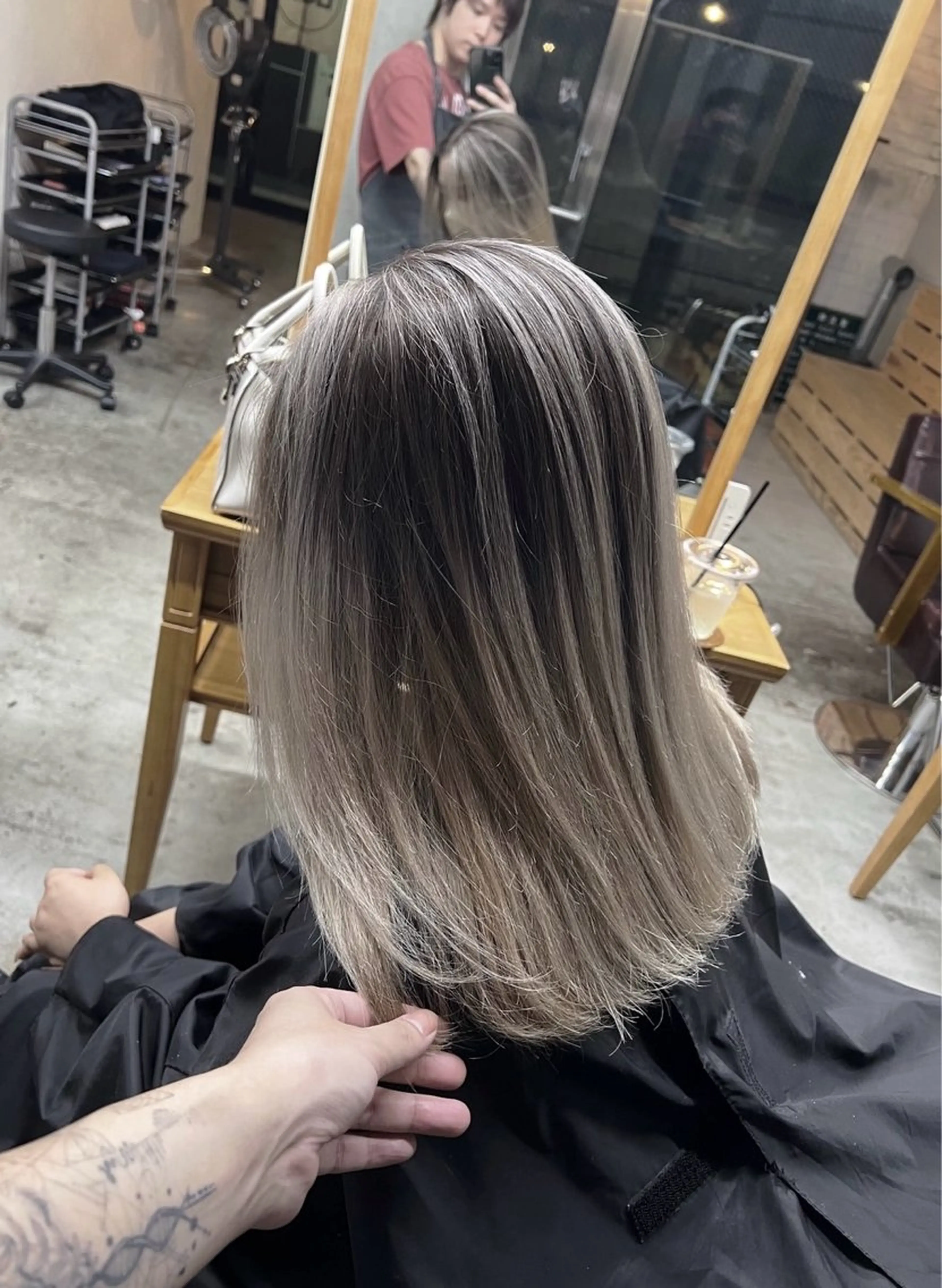 ミディアム カラー バレイヤージュ レイヤーカット ヘアカラー トリートメント ROBIN所属・指名数No.1 /NAOYAのヘアスタイル