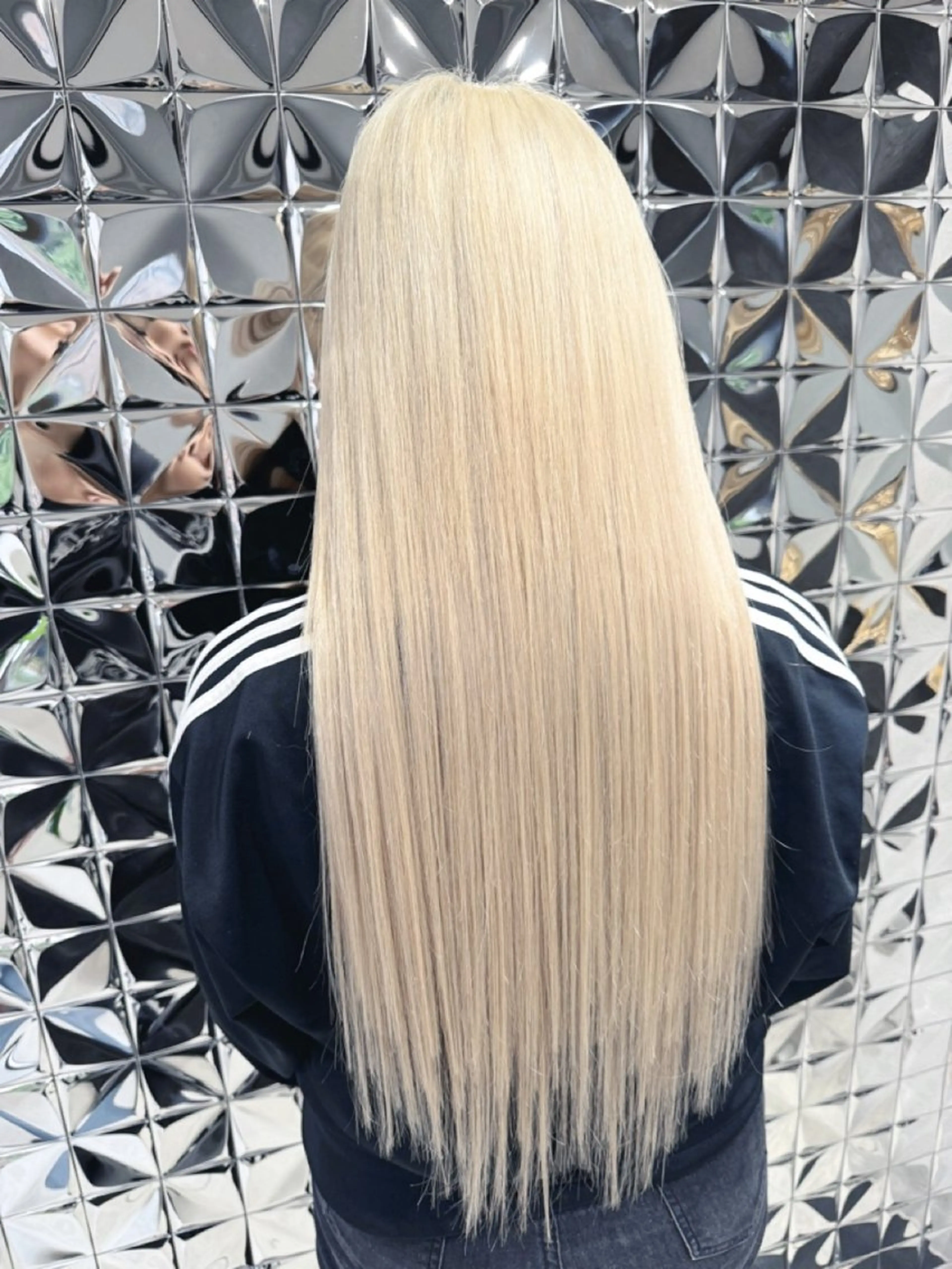 ロング カラー シールエクステ ブリーチ ブロンド ケアブリーチ ダブルカラー エクステ Lovestasy 京都河原町店のヘアスタイル